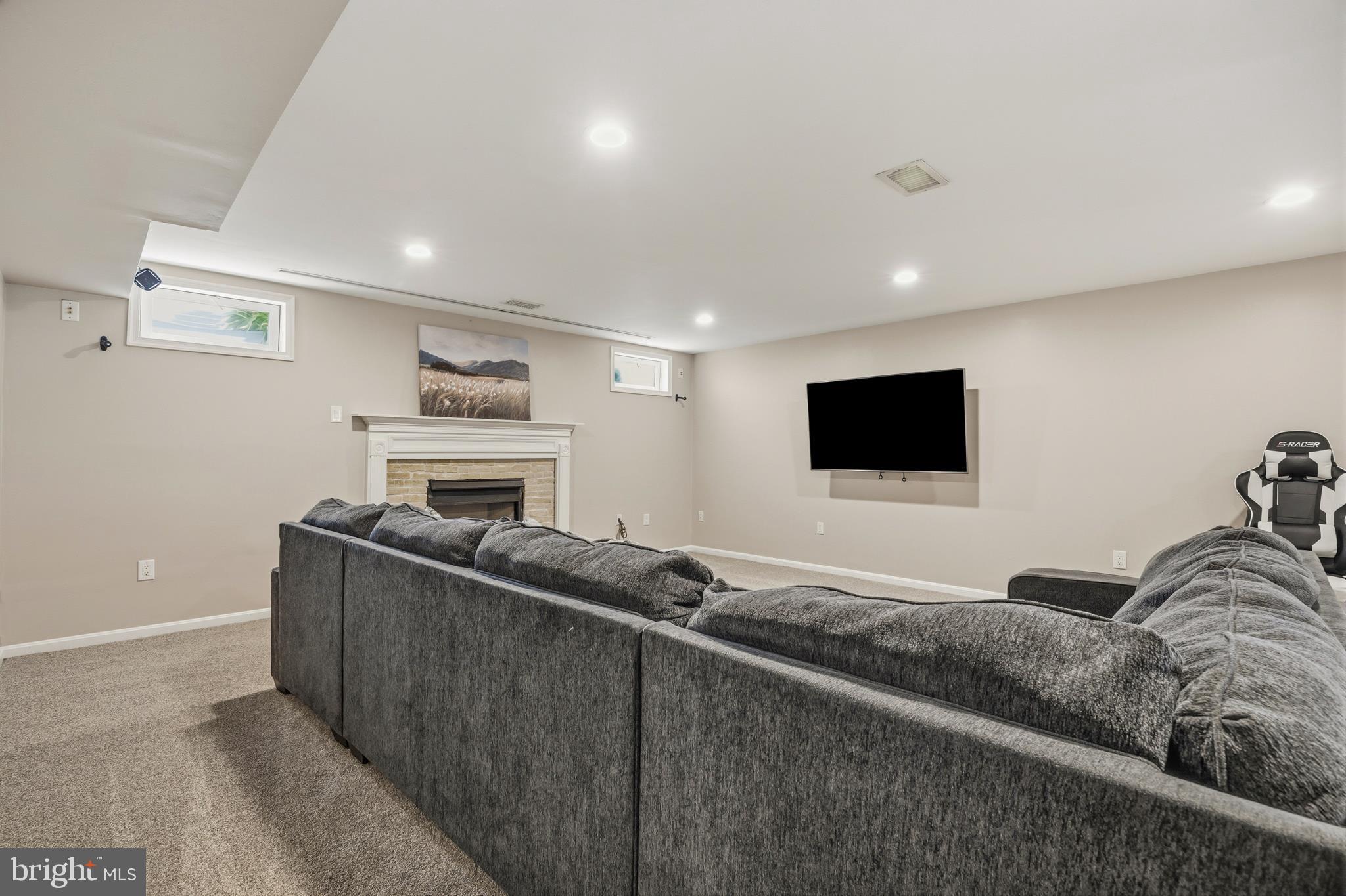 CROFTON VALLEY - Residential
