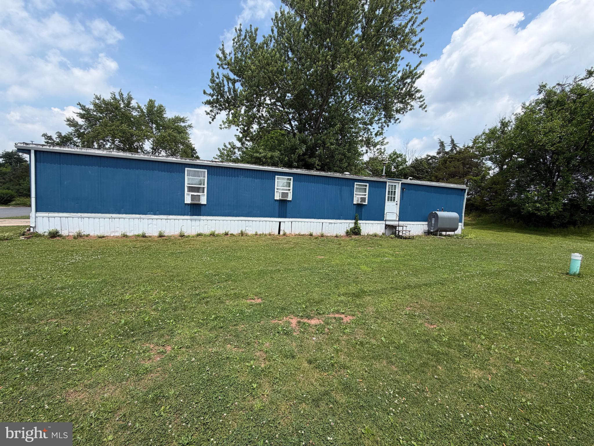 PINE MANOR - Residential