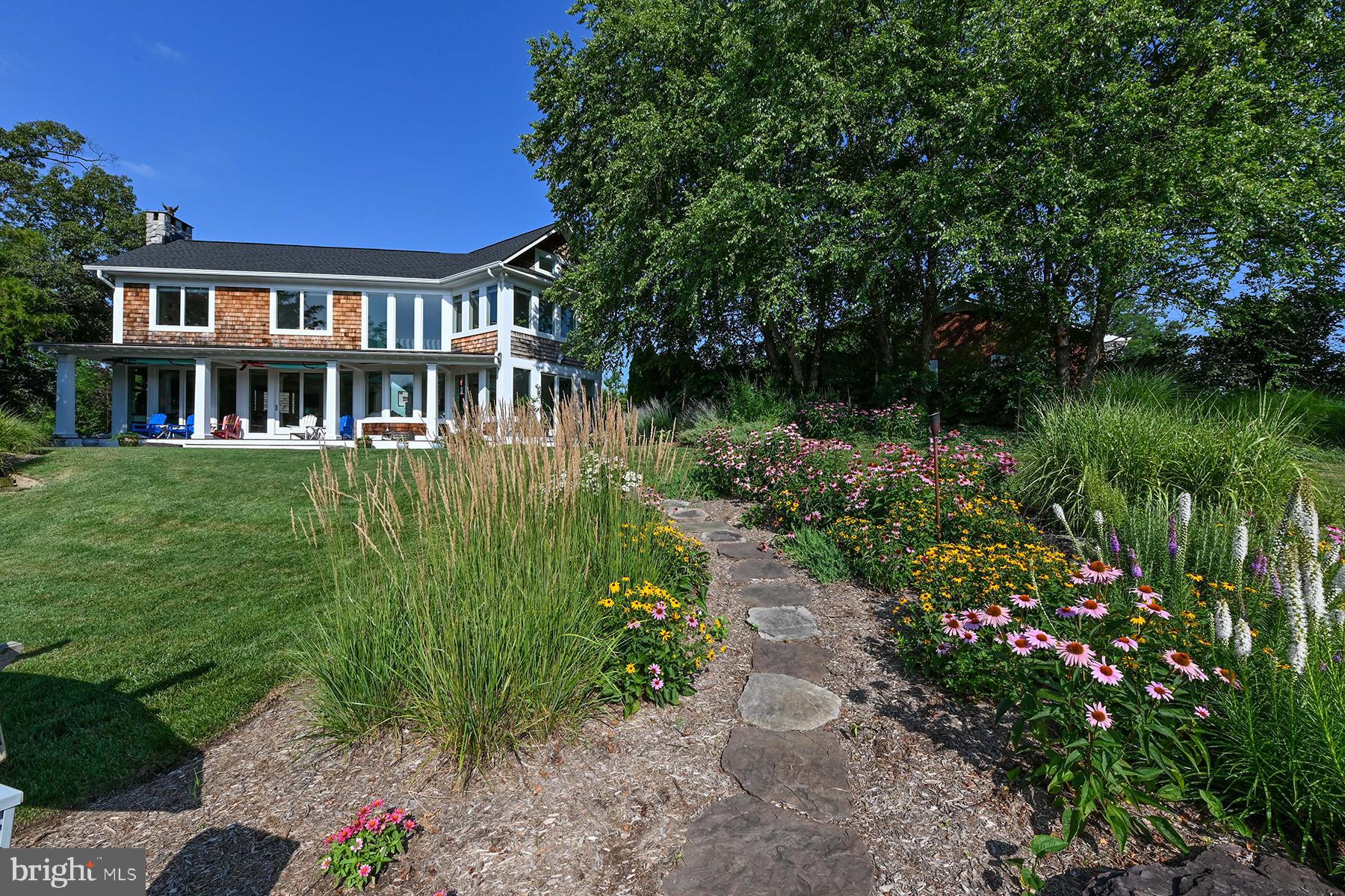 WIMBLEDON FARMS - Residential