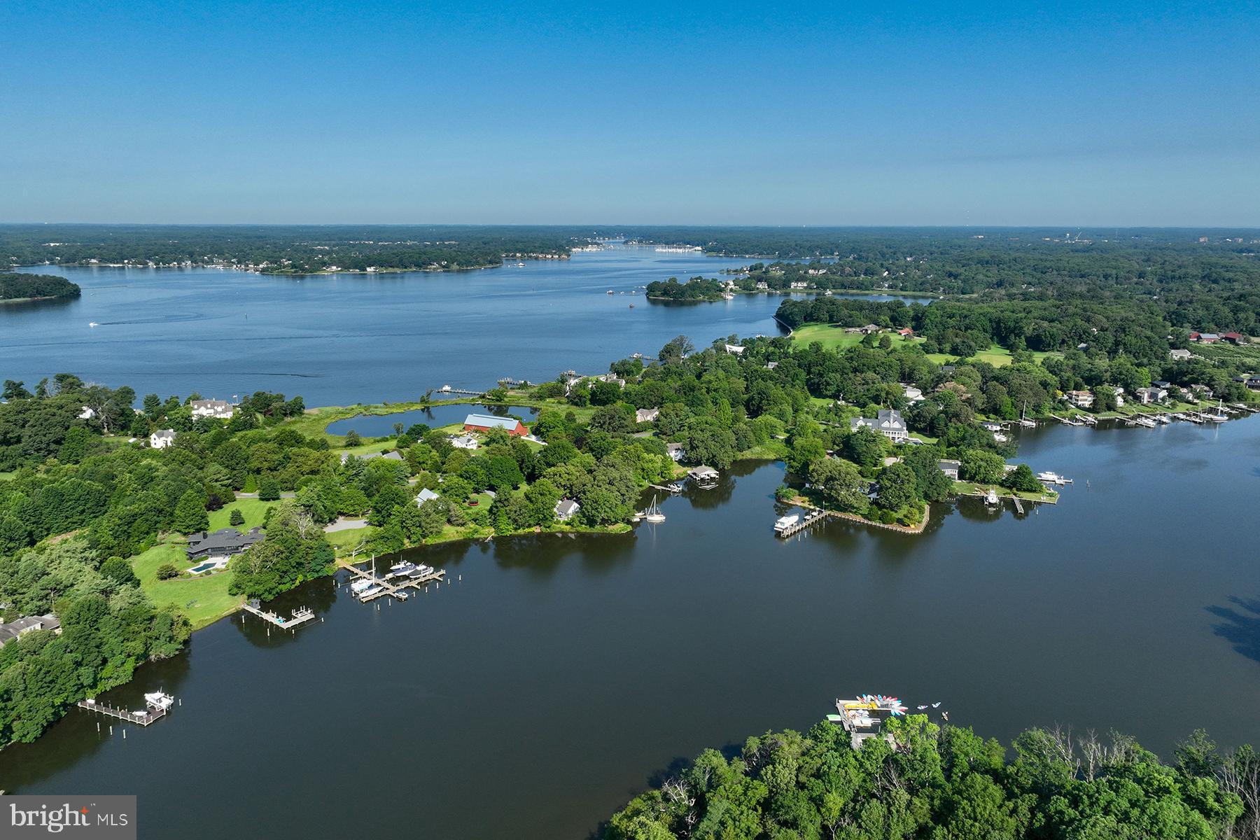 WIMBLEDON FARMS - Residential