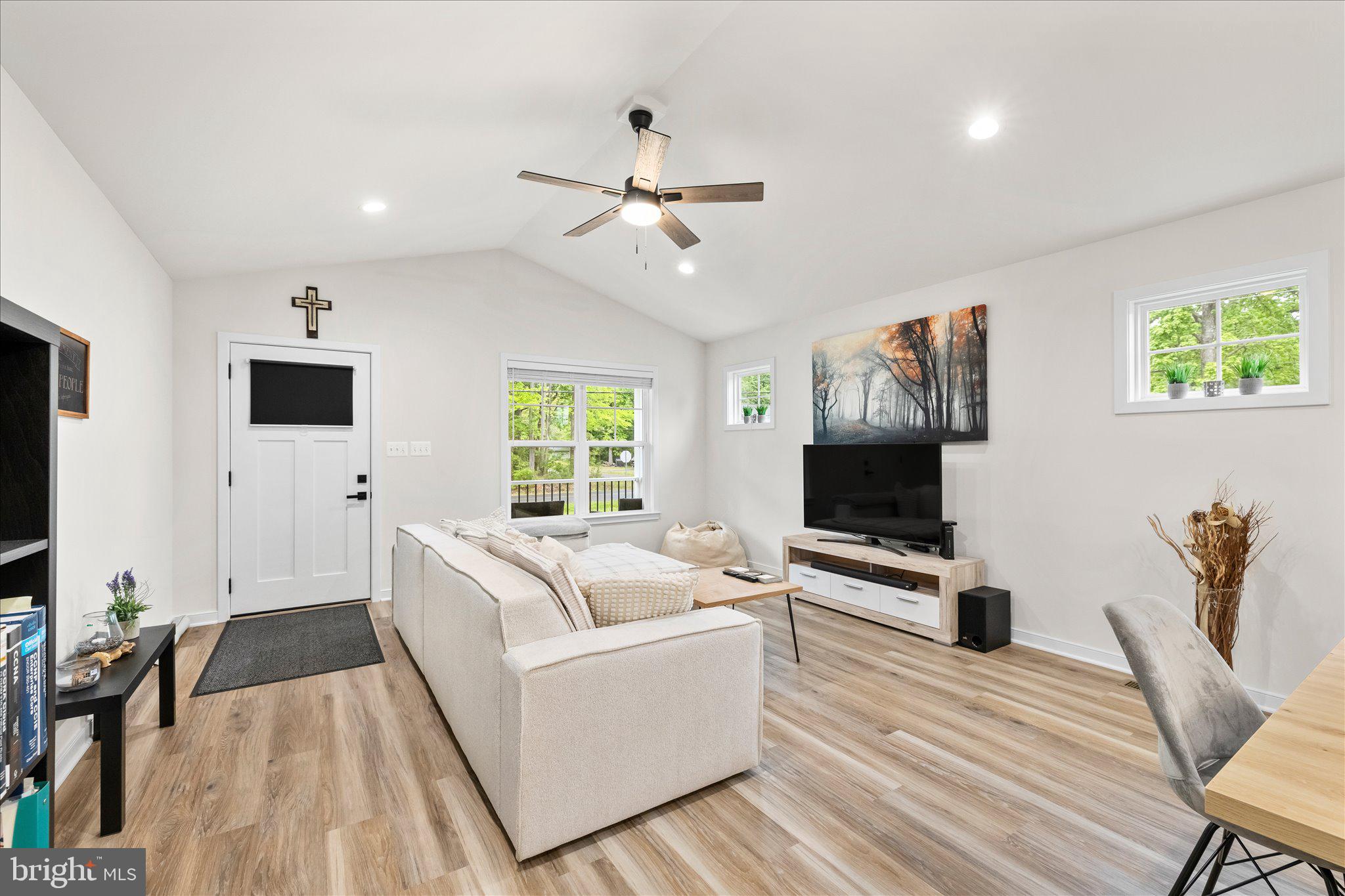 WESTMORELAND SHORES - Residential