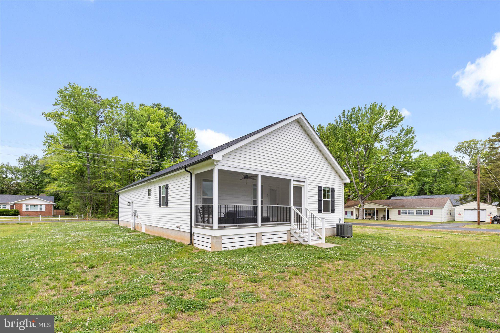 WESTMORELAND SHORES - Residential