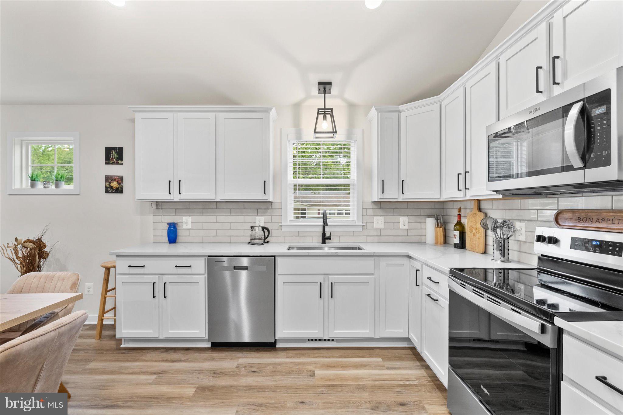 WESTMORELAND SHORES - Residential