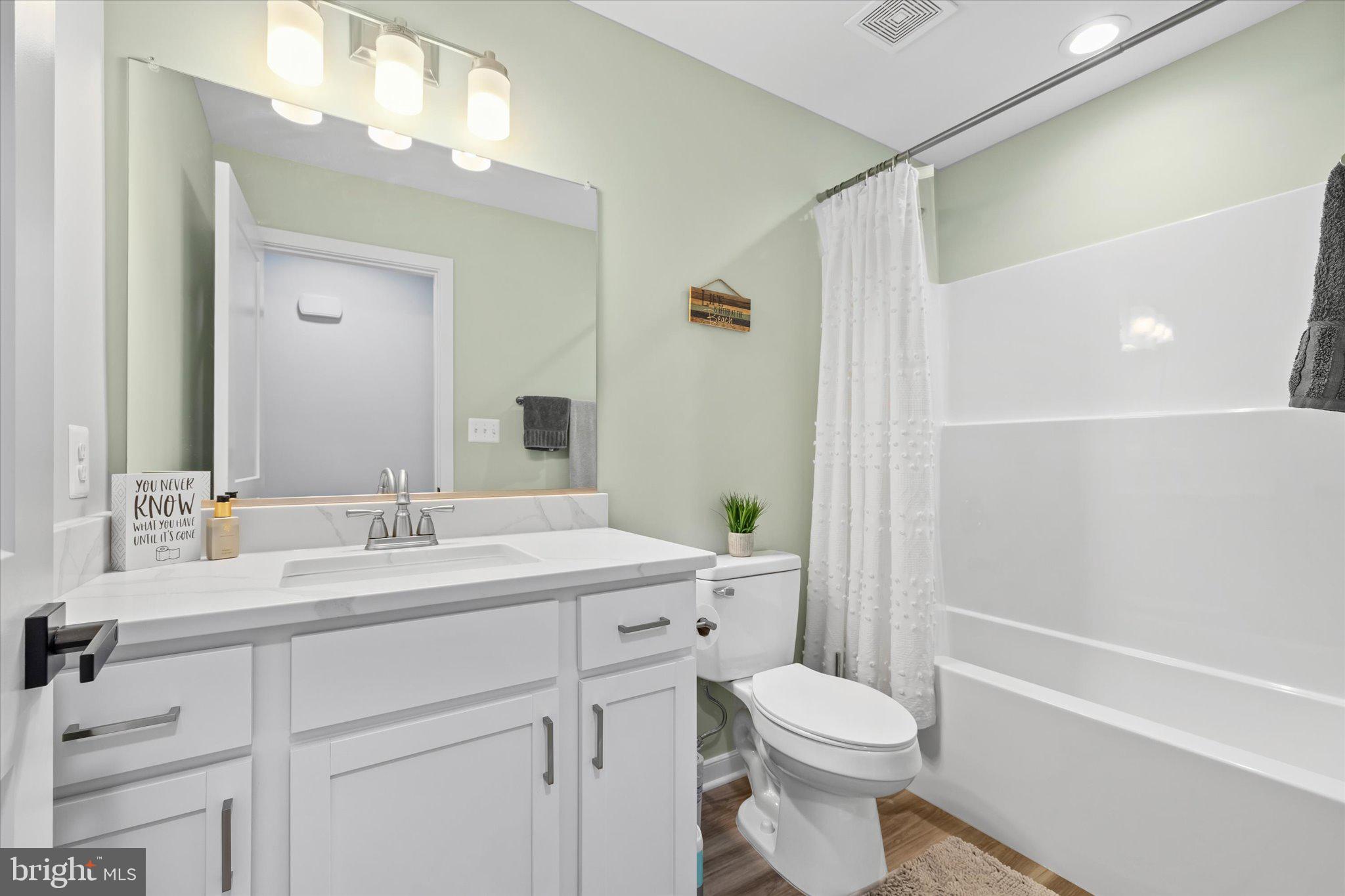 WESTMORELAND SHORES - Residential