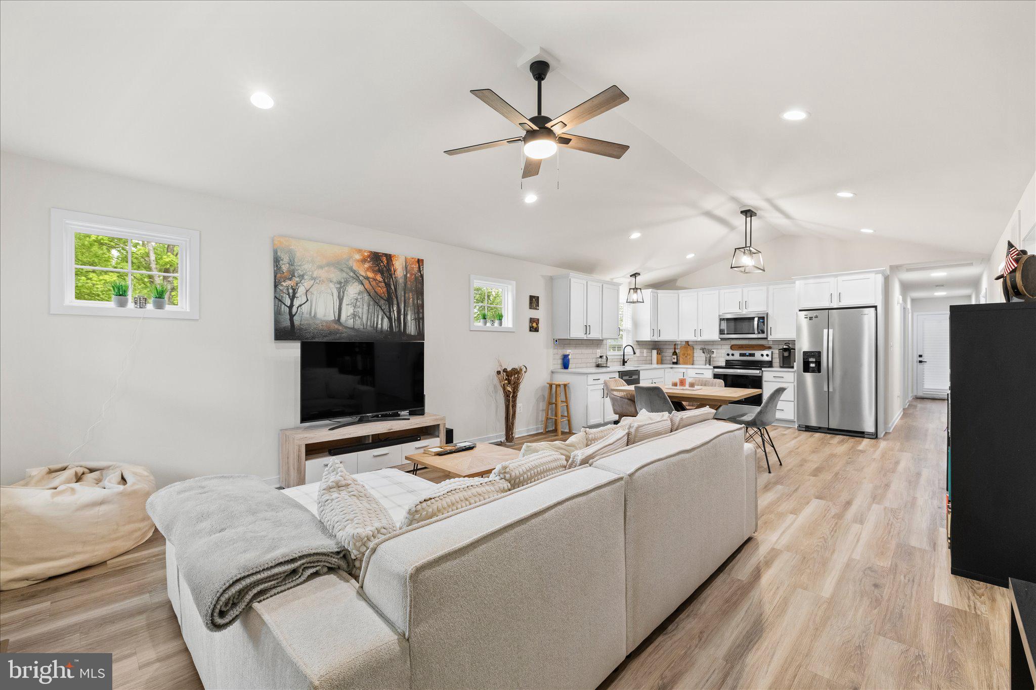 WESTMORELAND SHORES - Residential