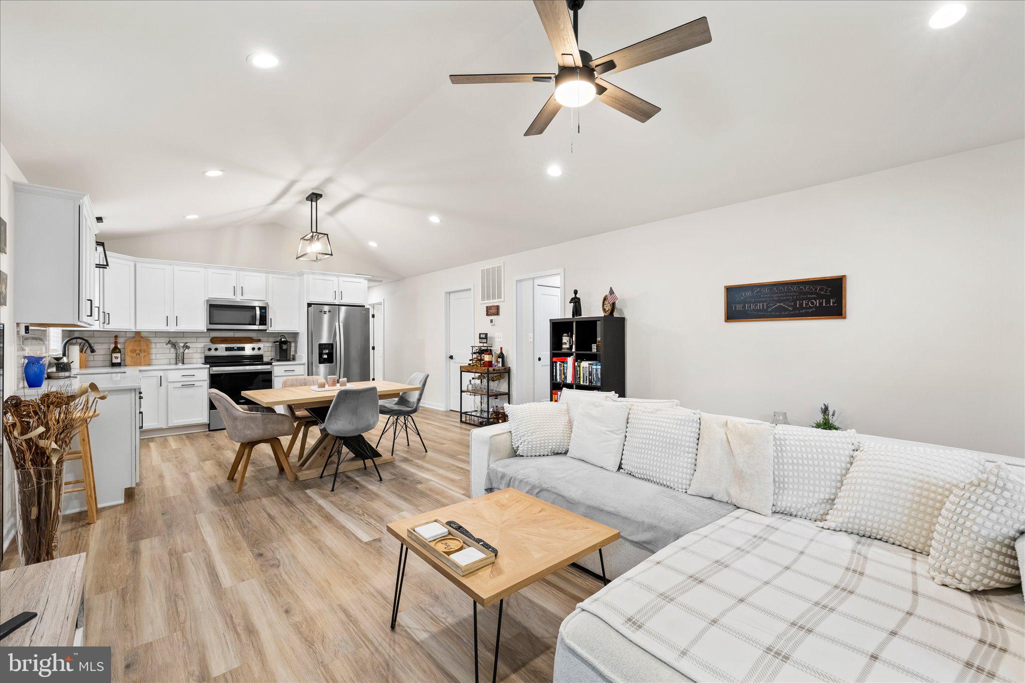 WESTMORELAND SHORES - Residential