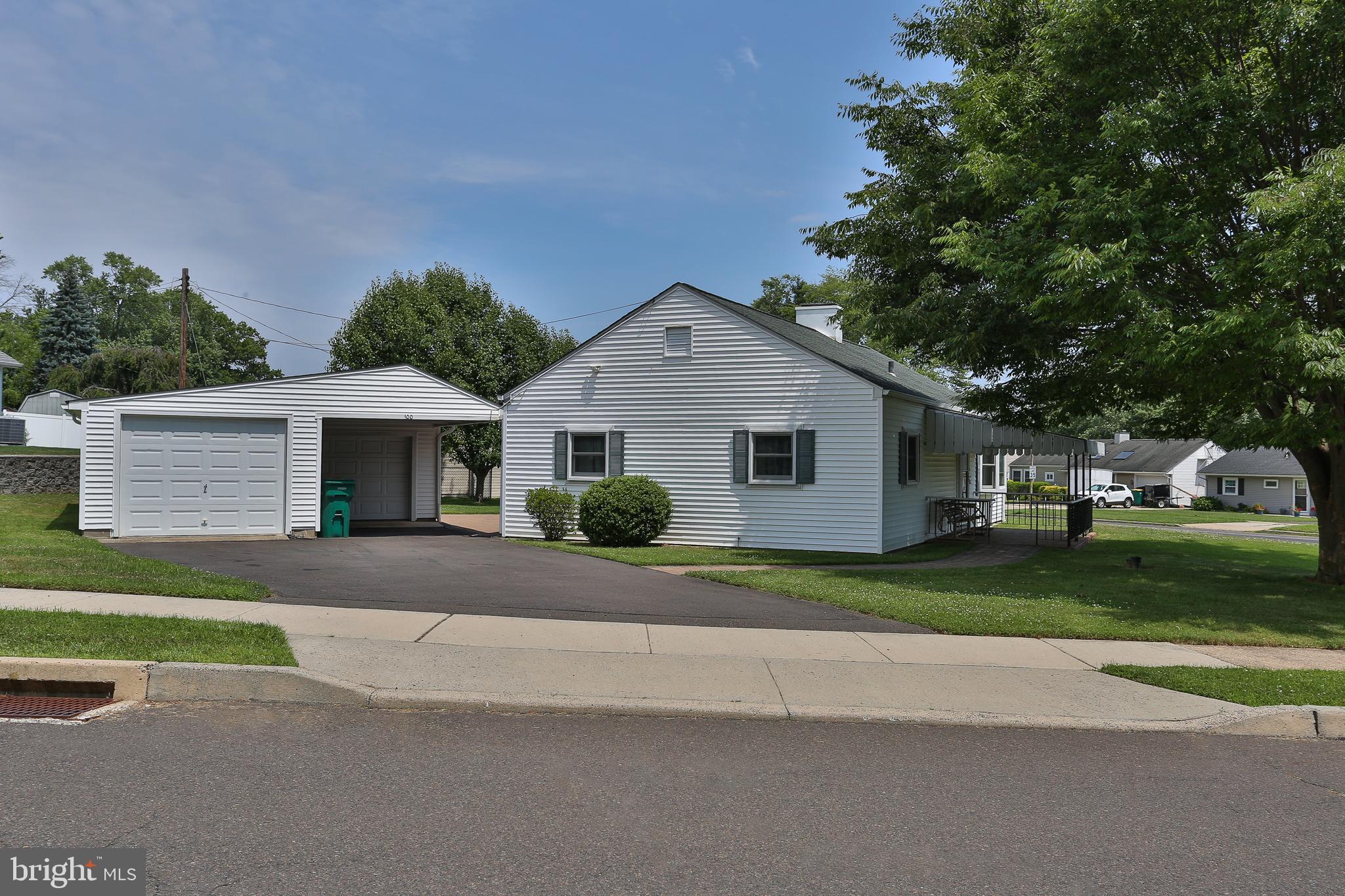 FAIRLESS HILLS - Residential