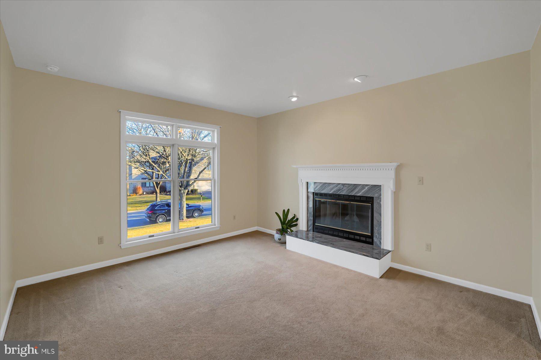 CLOVER HIGHLANDS - Residential