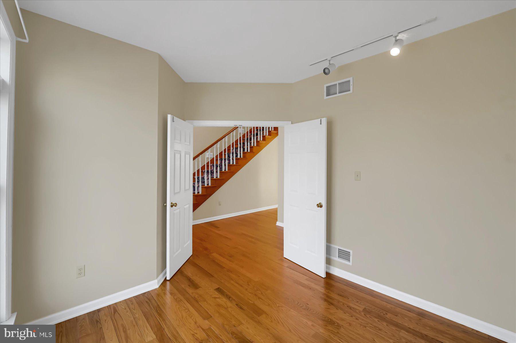 CLOVER HIGHLANDS - Residential