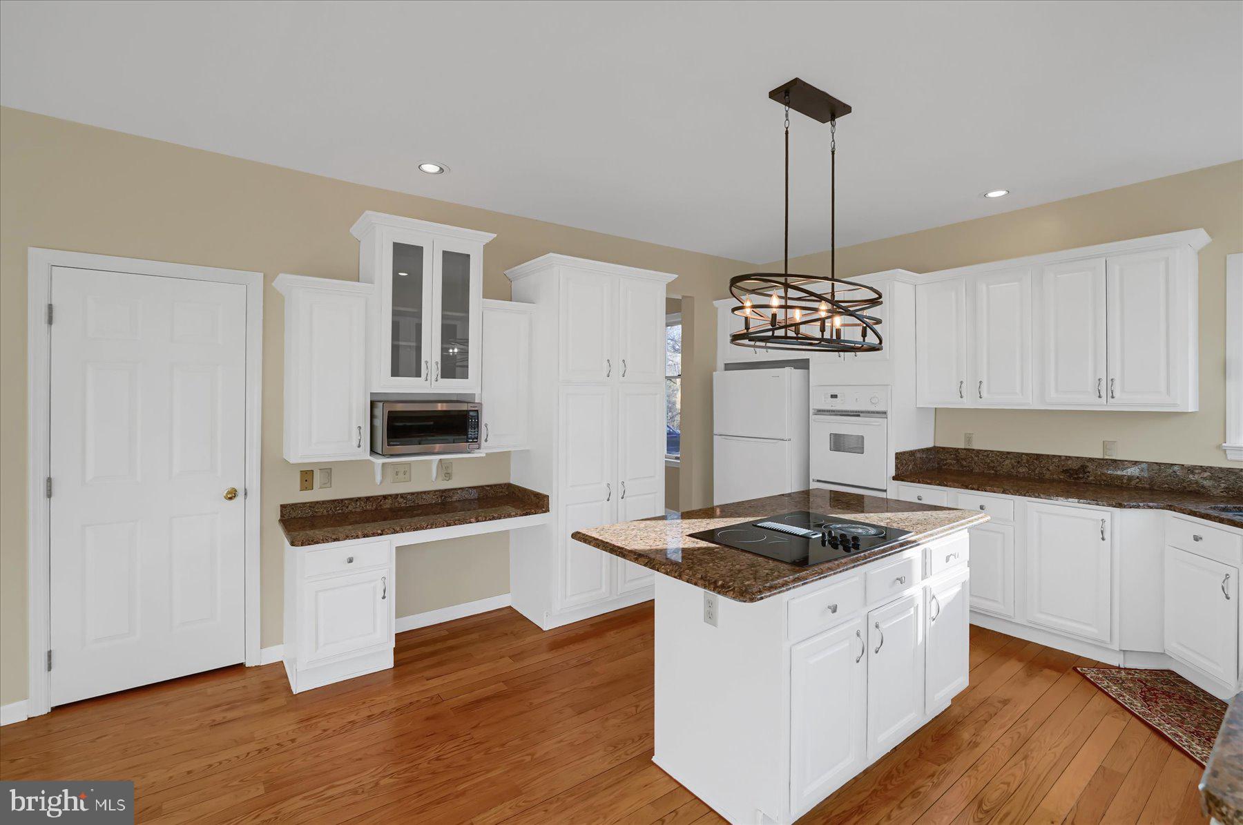 CLOVER HIGHLANDS - Residential