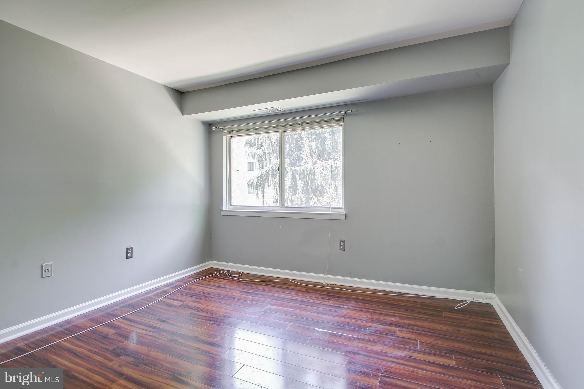 BETHESDA PARK - Residential