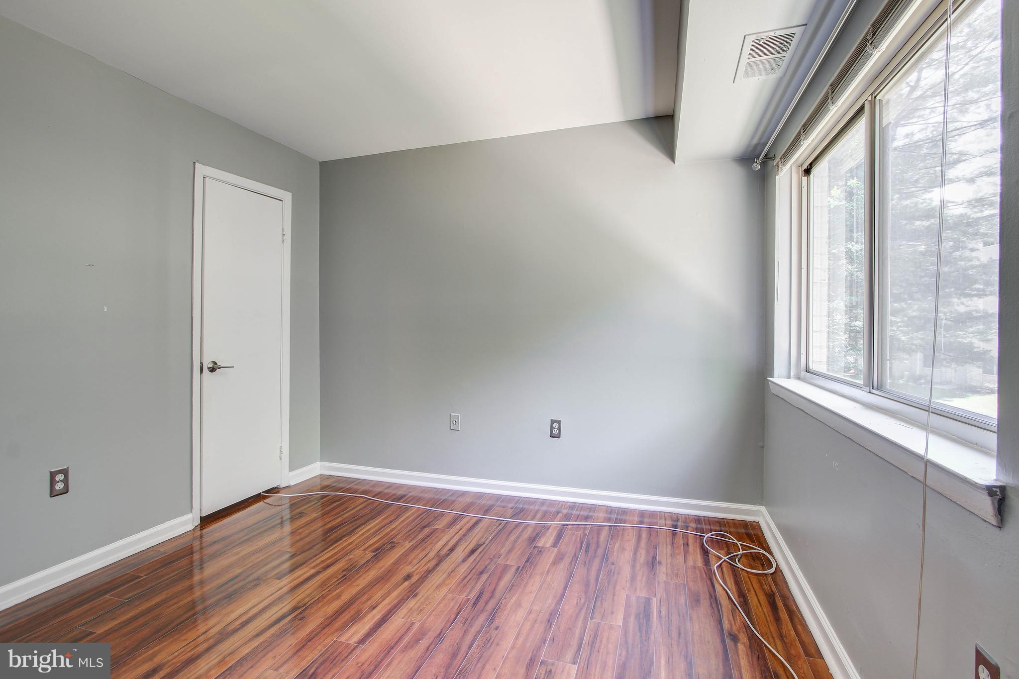 BETHESDA PARK - Residential