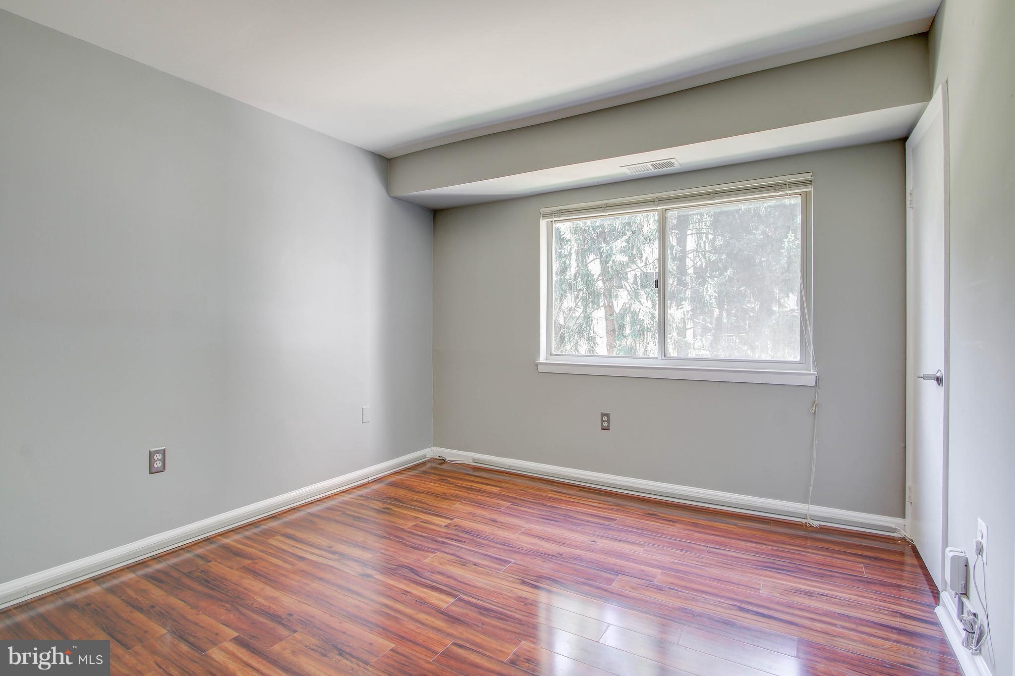 BETHESDA PARK - Residential