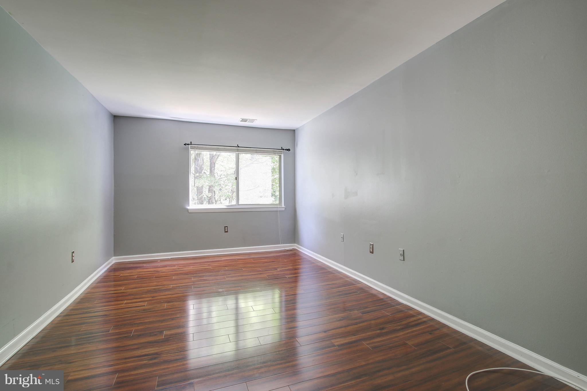 BETHESDA PARK - Residential