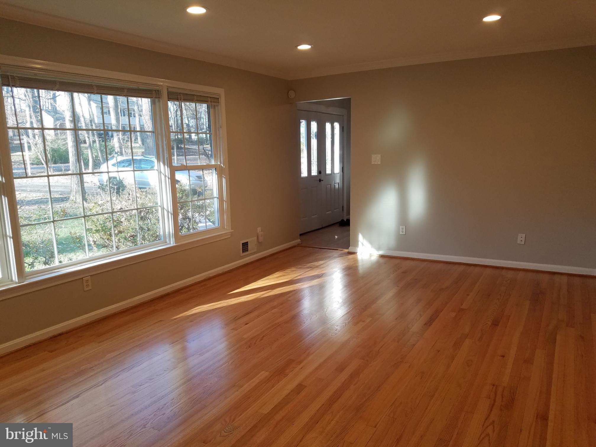 HUNTERS WOODS VILLAGE - Residential Lease