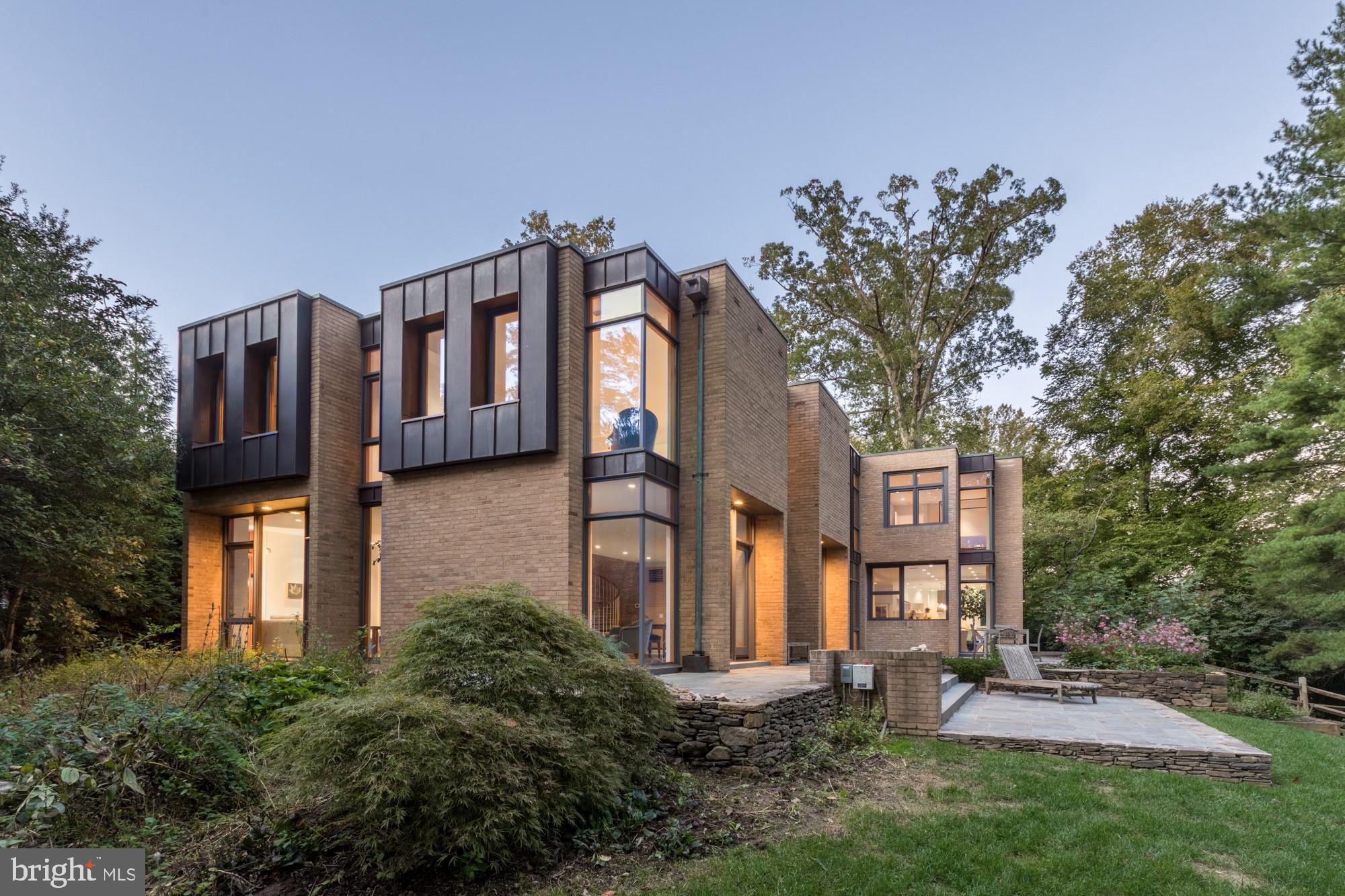 ARLINGWOOD - Residential