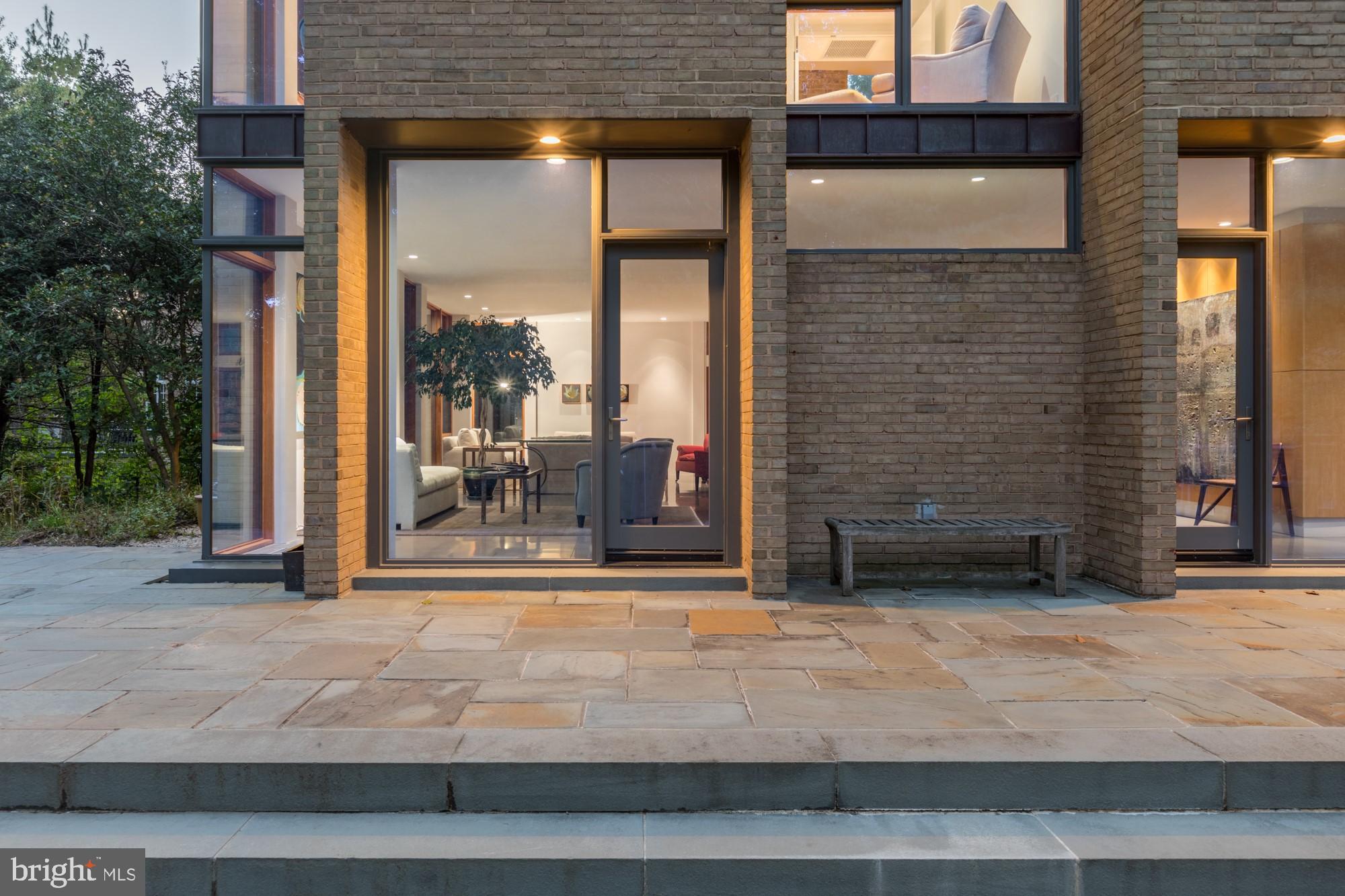 ARLINGWOOD - Residential
