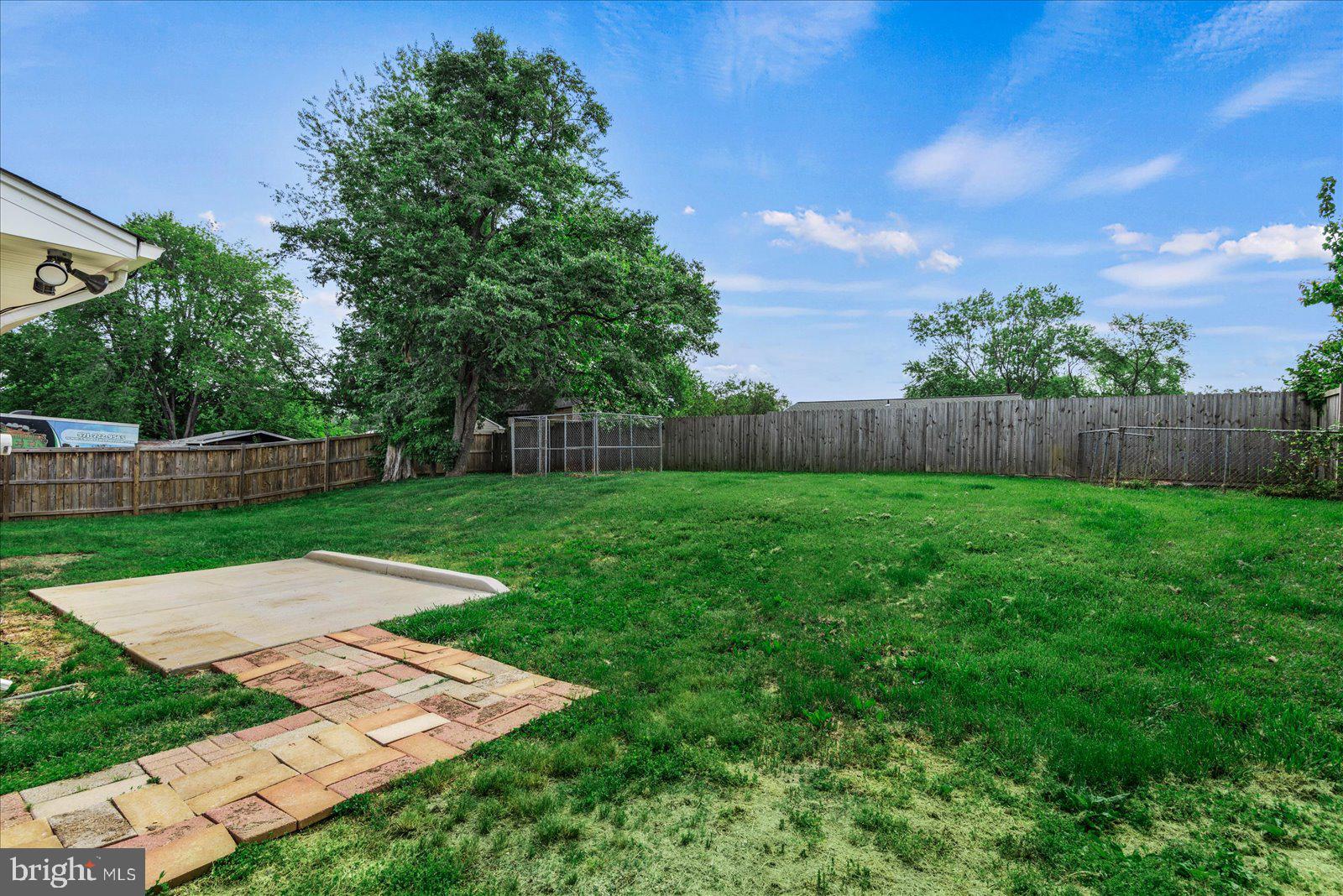 OAKRIDGE / COUNTRY RIDGE - Residential Lease