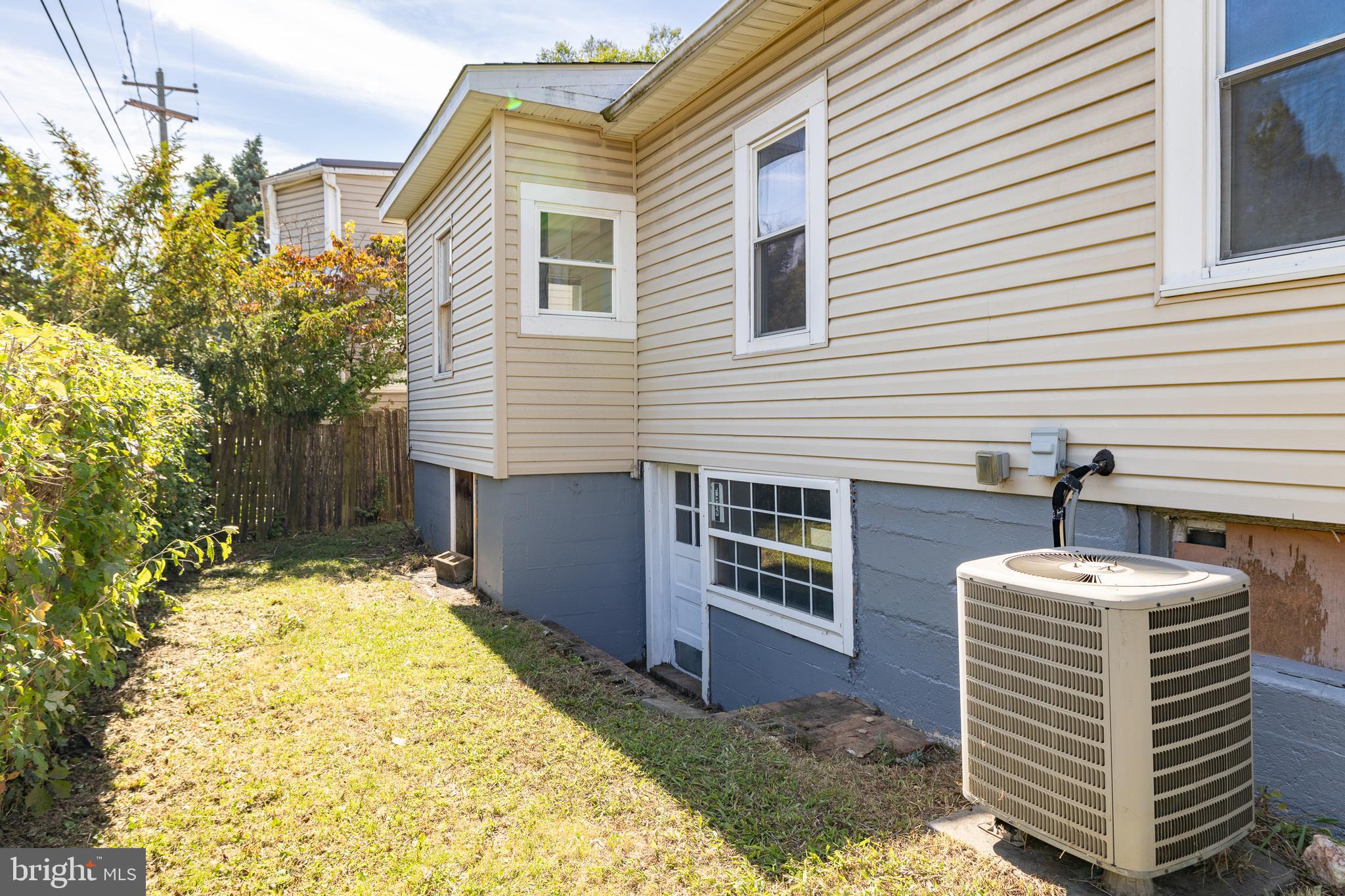 SHANNON HILL - Residential