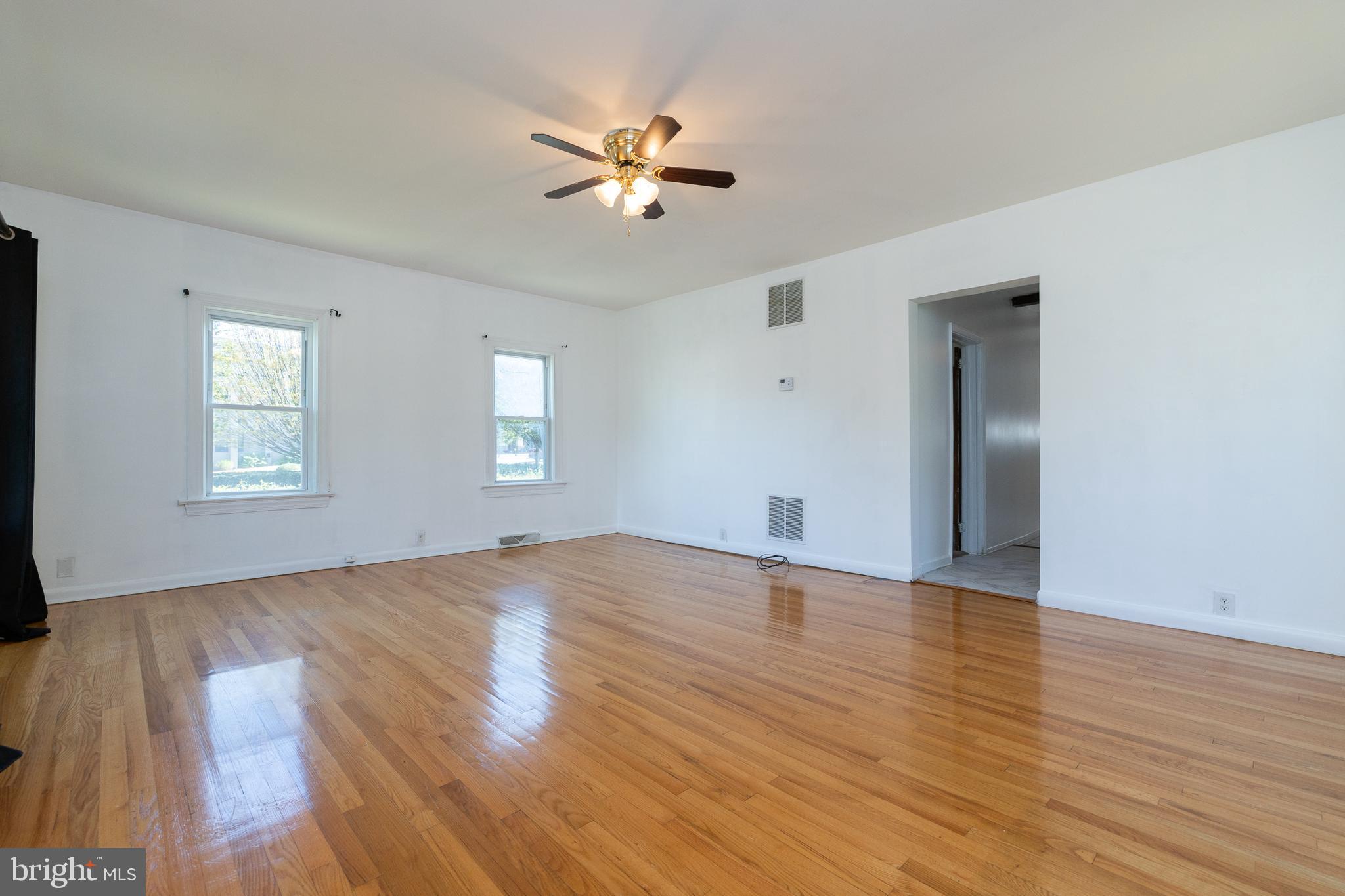 SHANNON HILL - Residential