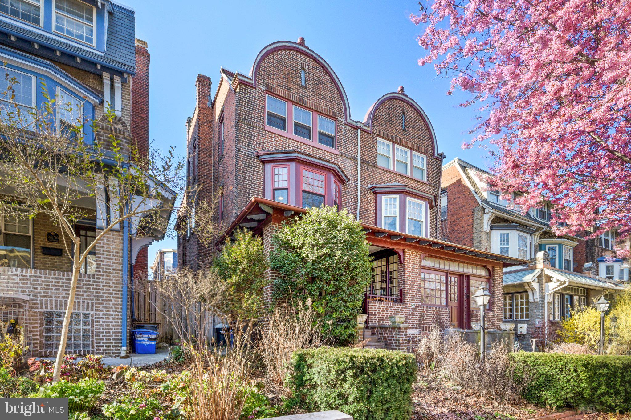 UNIVERSITY CITY - Residential