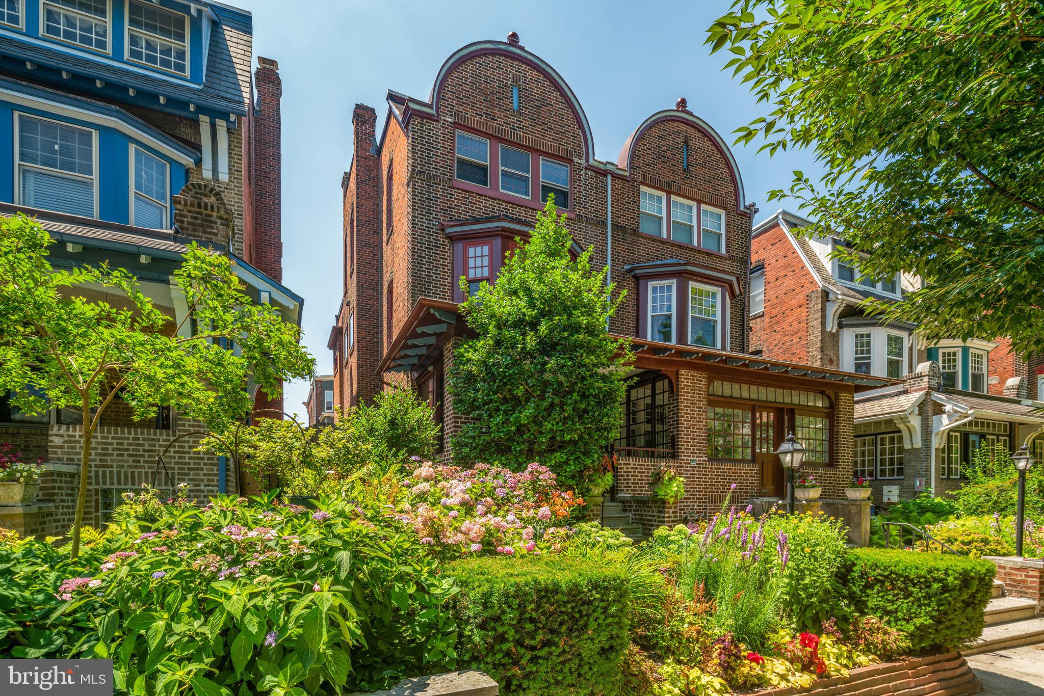UNIVERSITY CITY - Residential