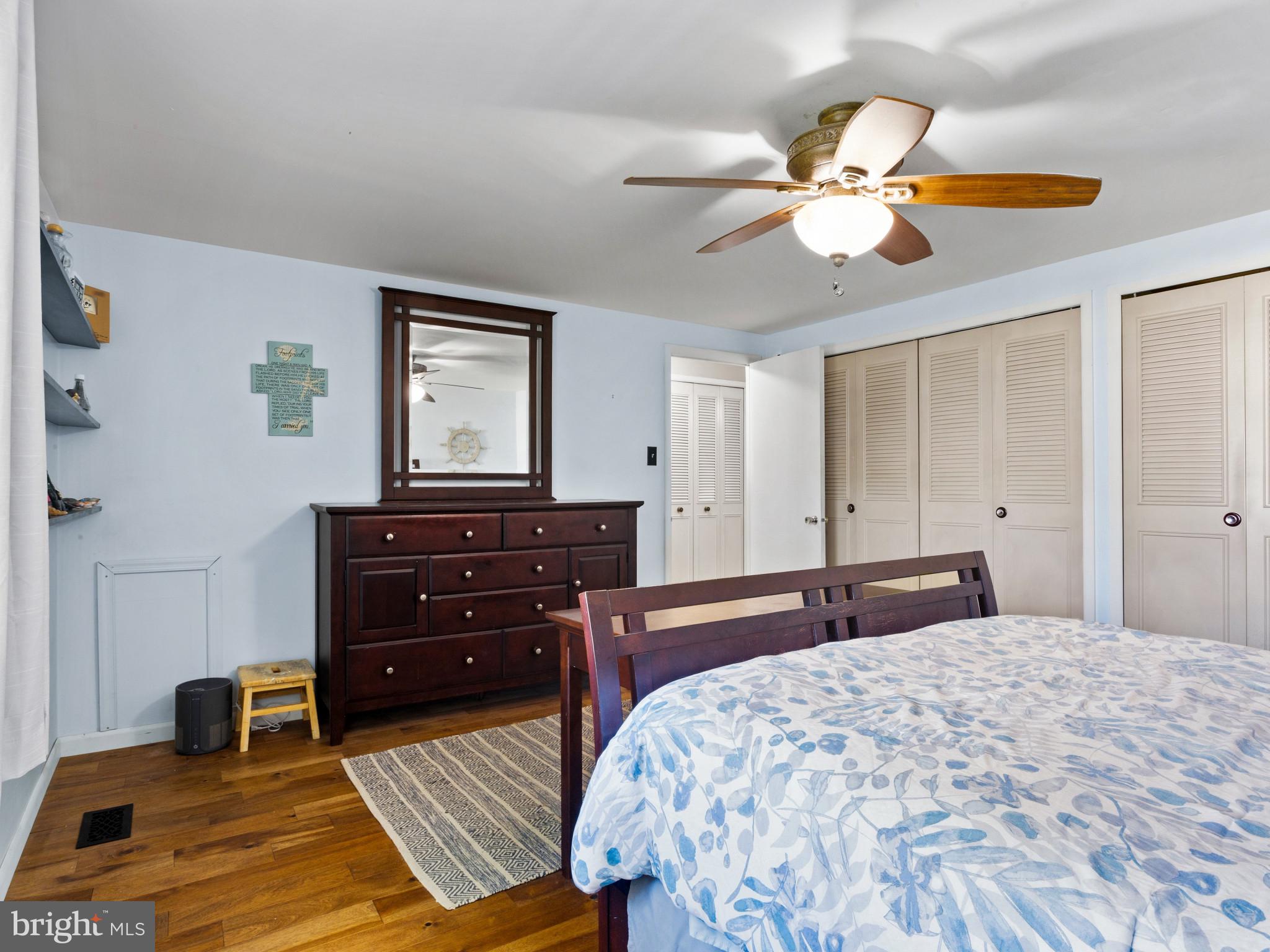 CROFTON TOWNE - Residential