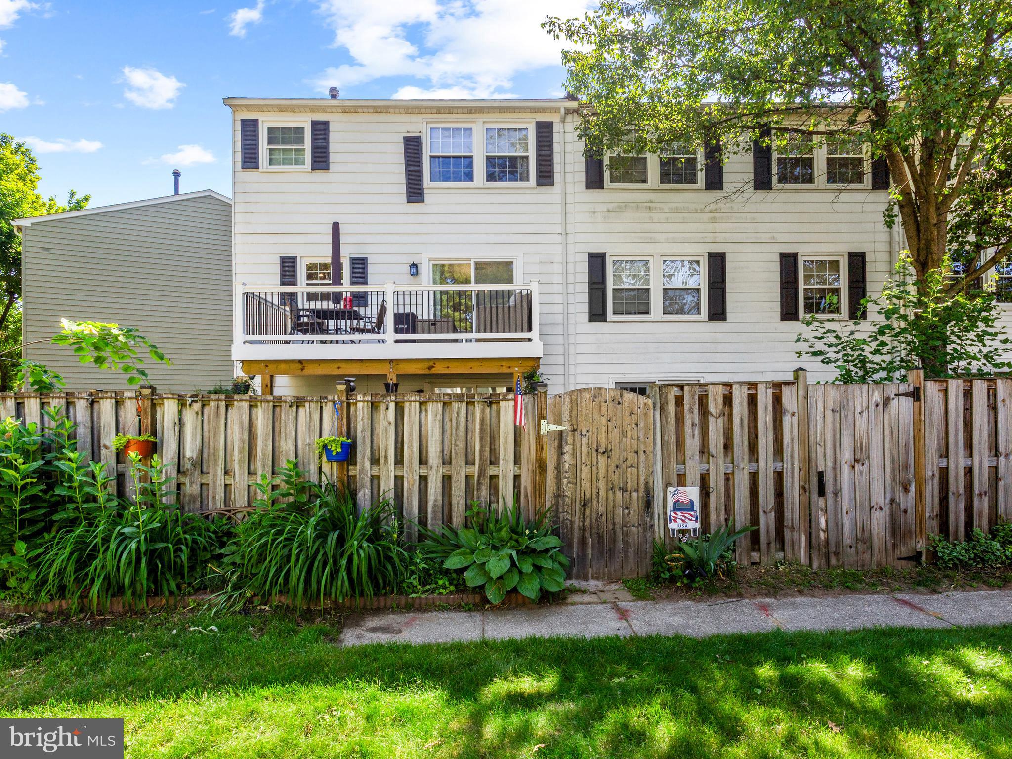CROFTON TOWNE - Residential