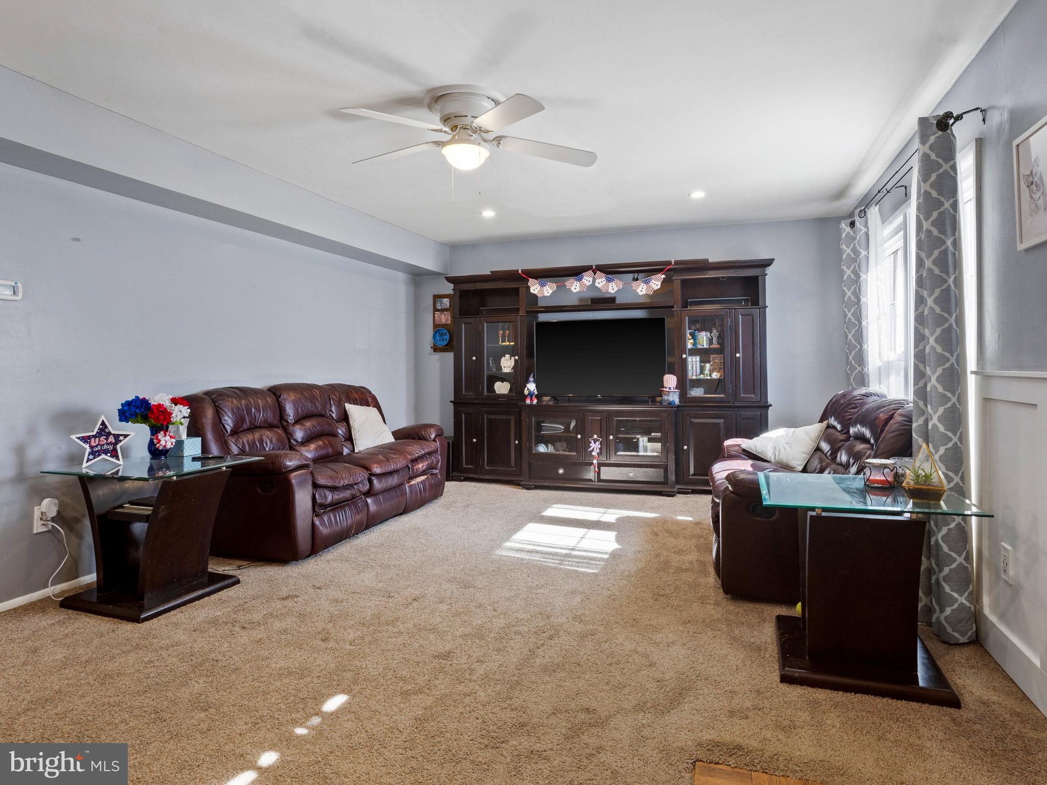 CROFTON TOWNE - Residential