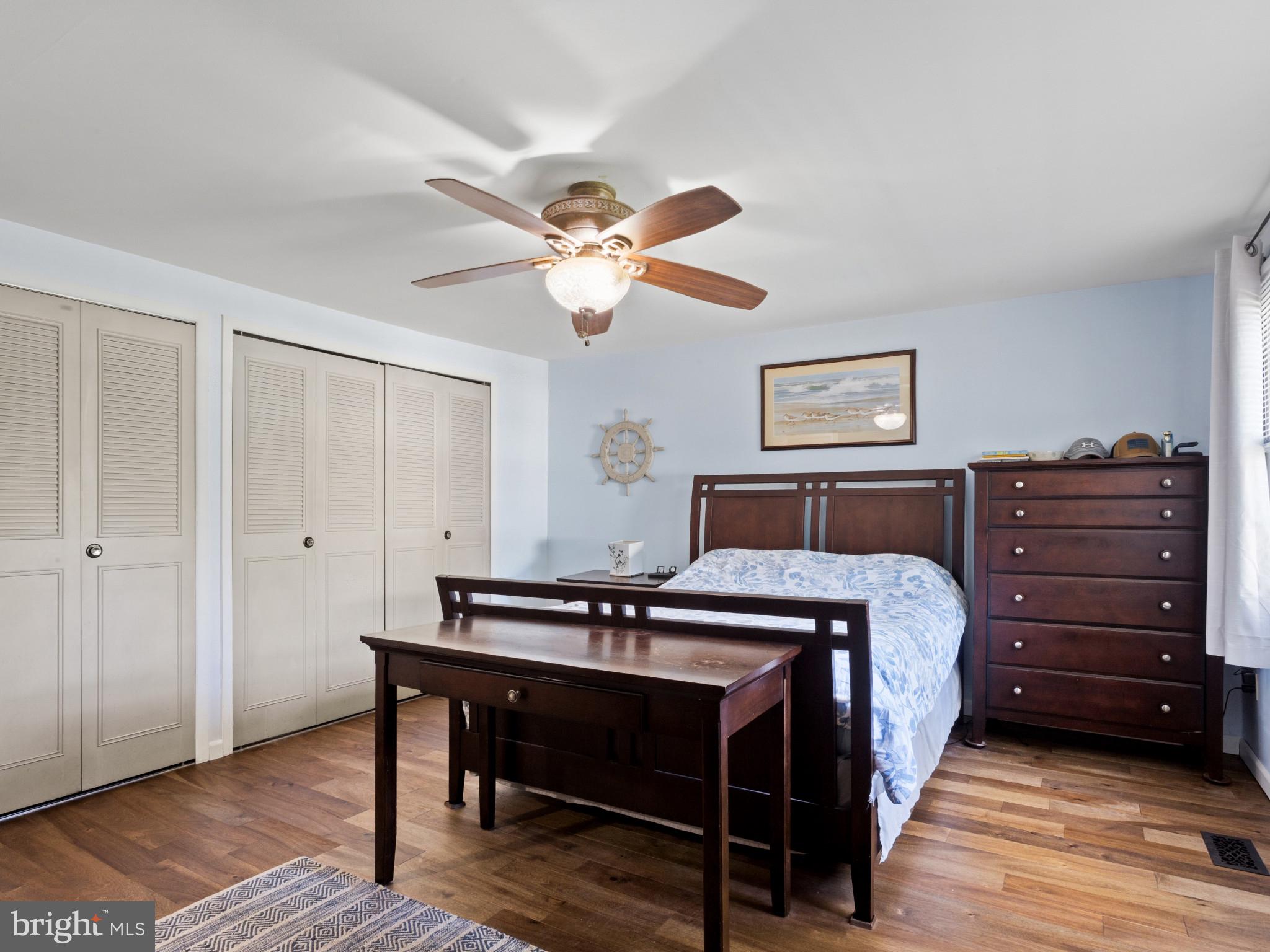 CROFTON TOWNE - Residential