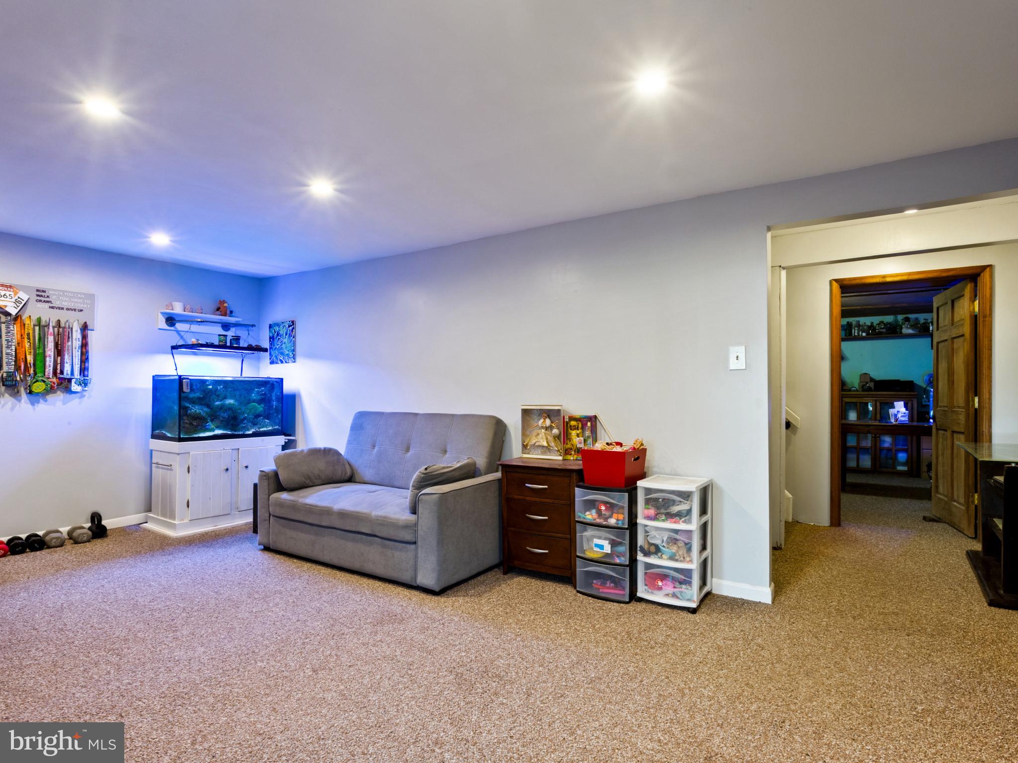 CROFTON TOWNE - Residential