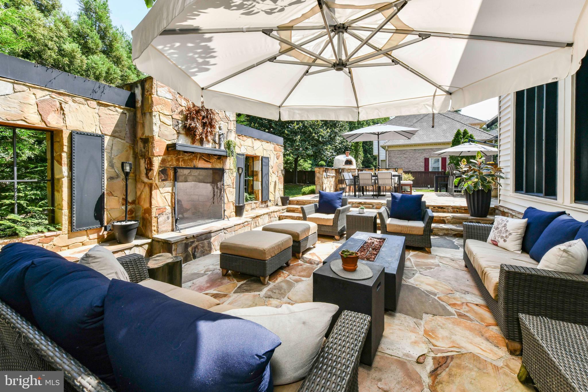 CENTURY OAK - Residential