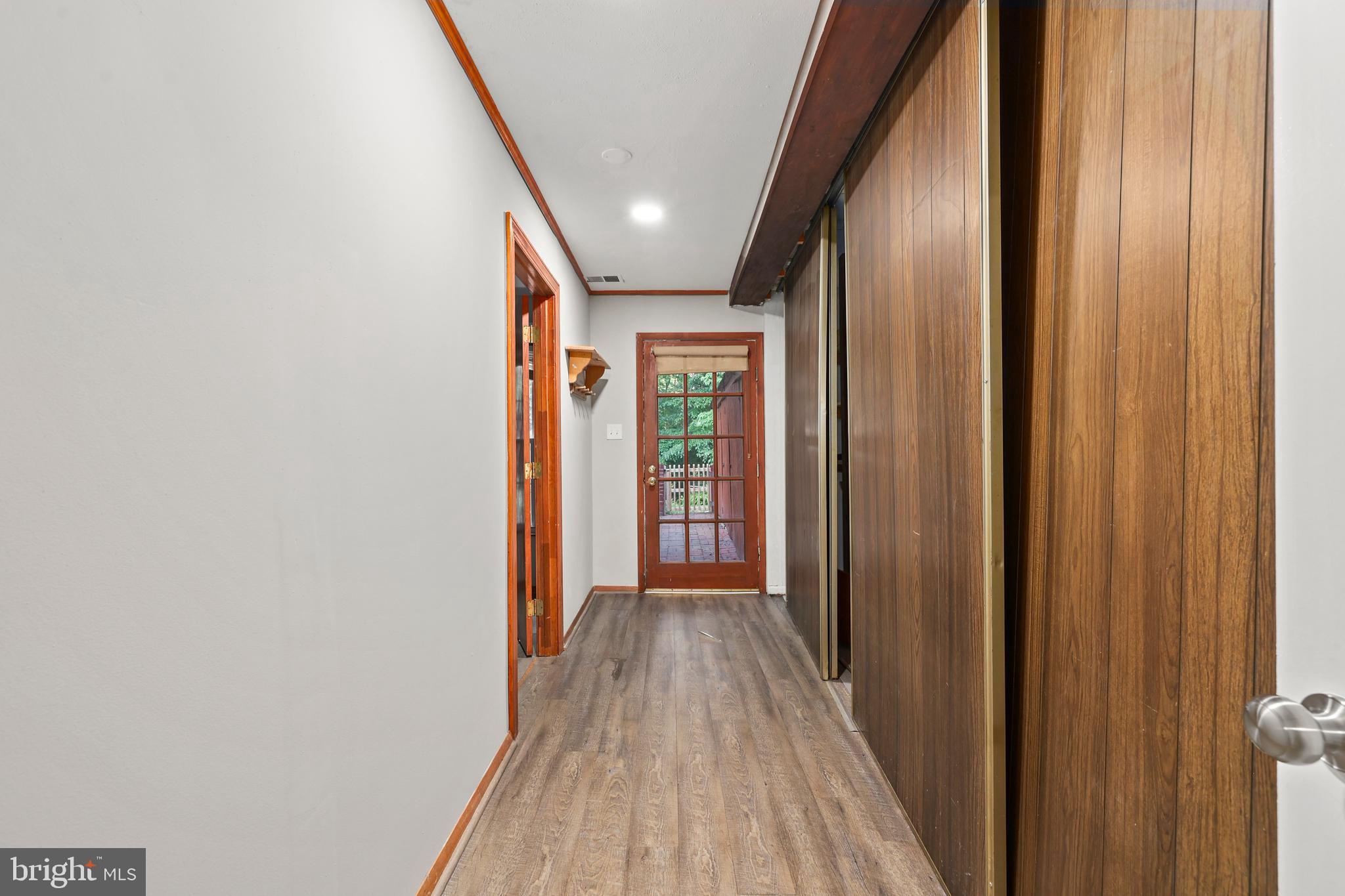 GREENWICH - Residential