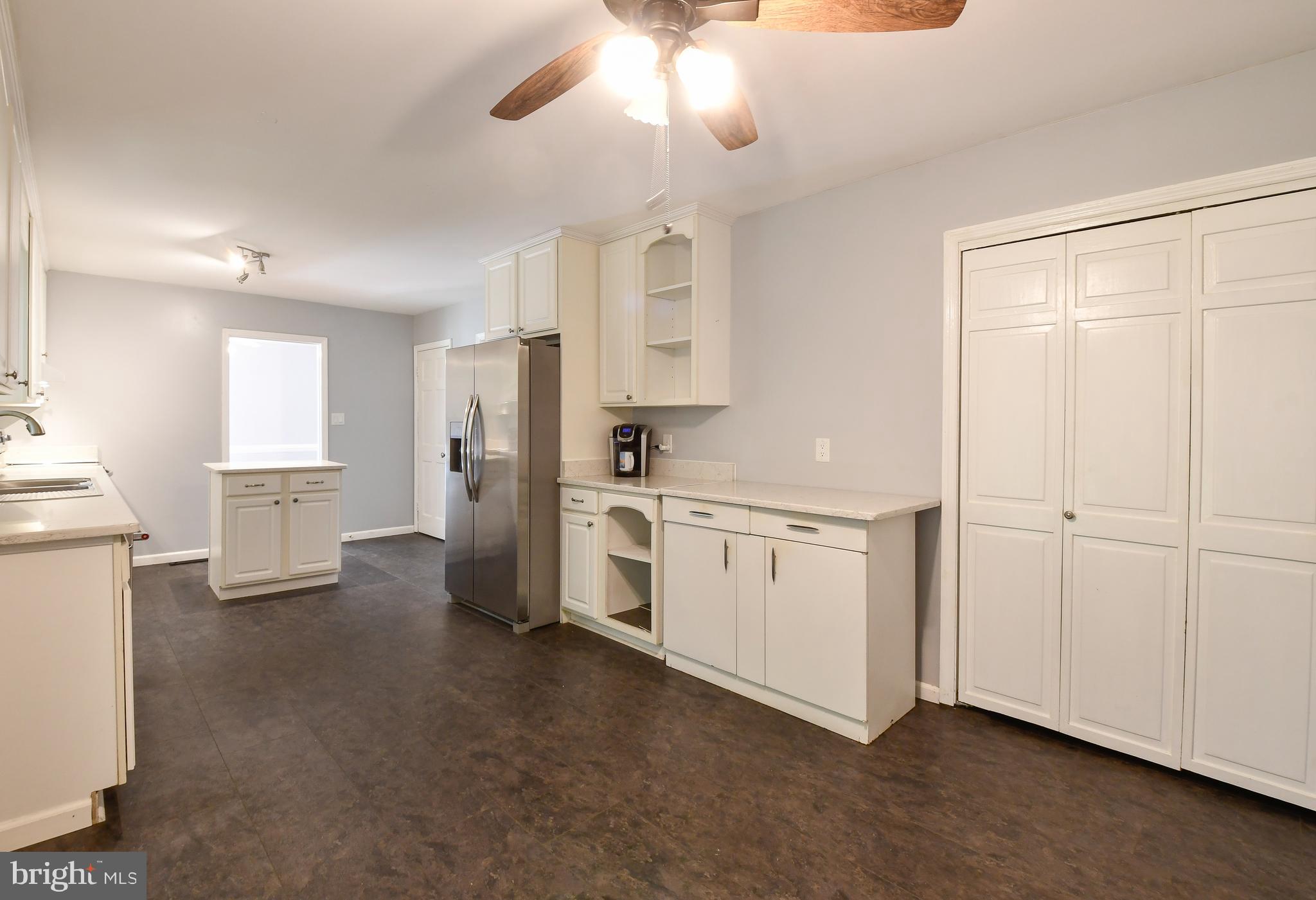 SUTTERS WOODS - Residential