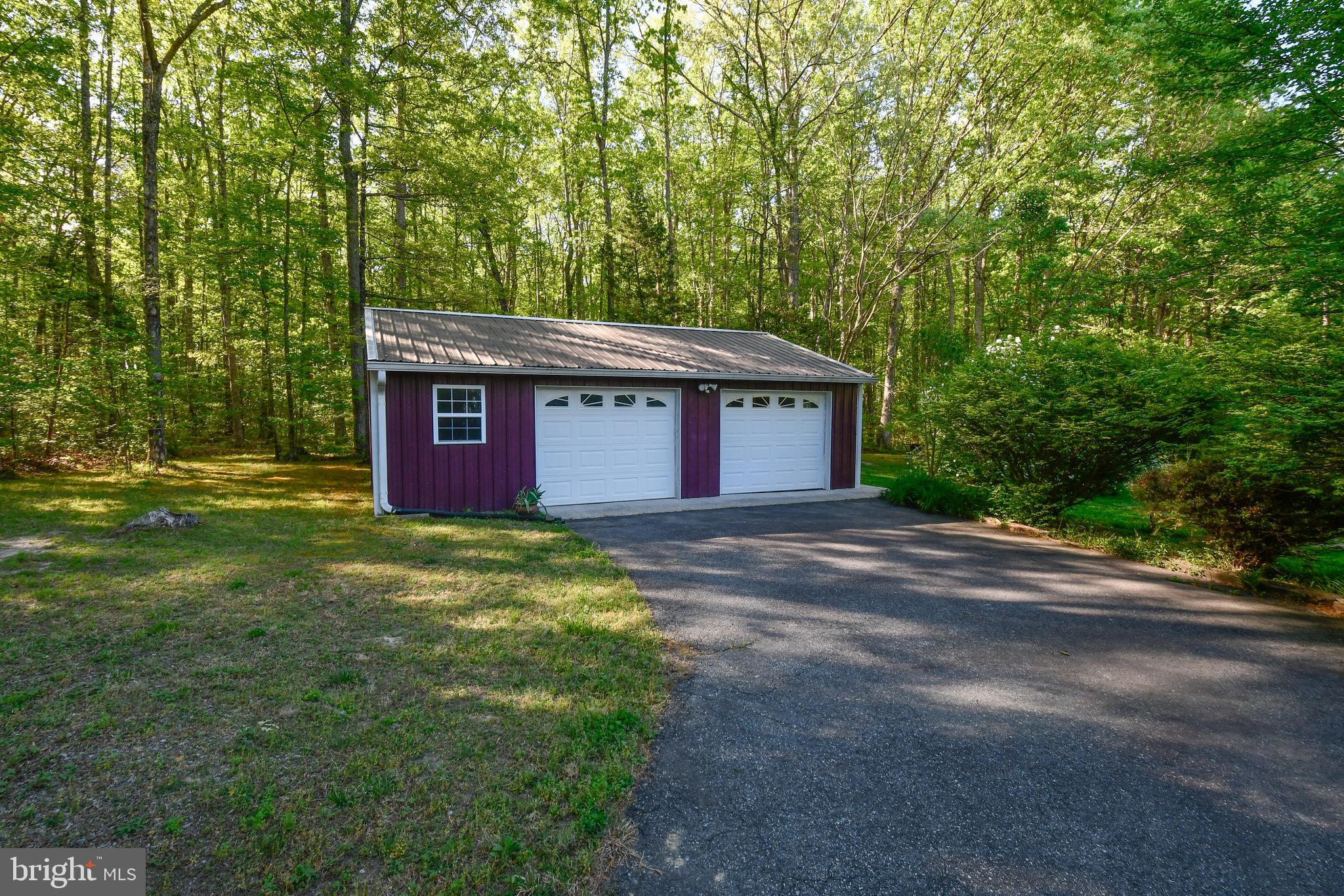 SUTTERS WOODS - Residential