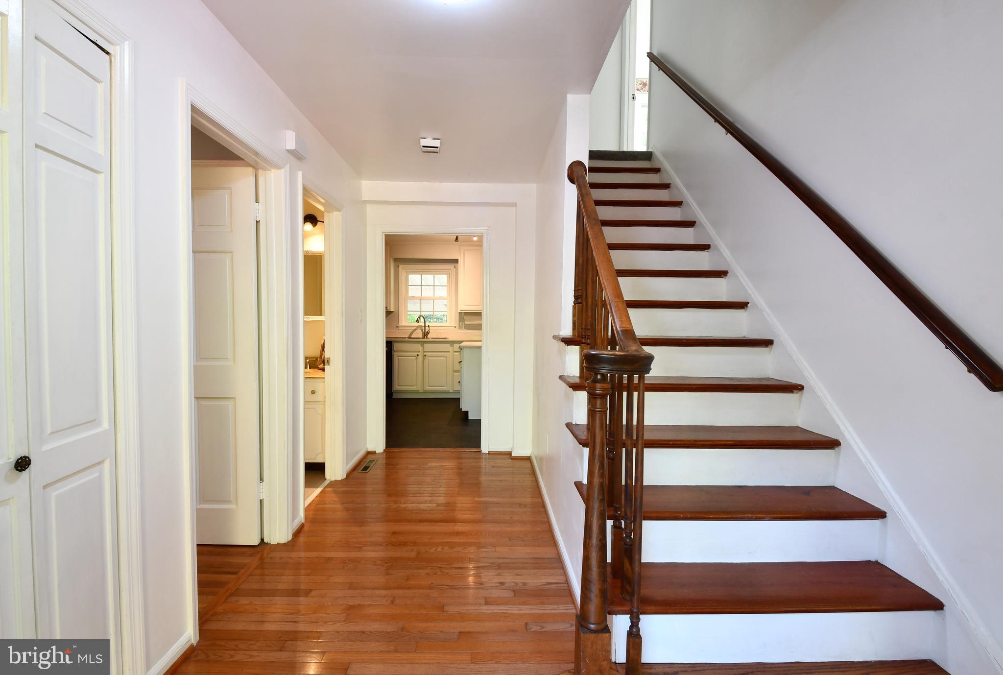 SUTTERS WOODS - Residential