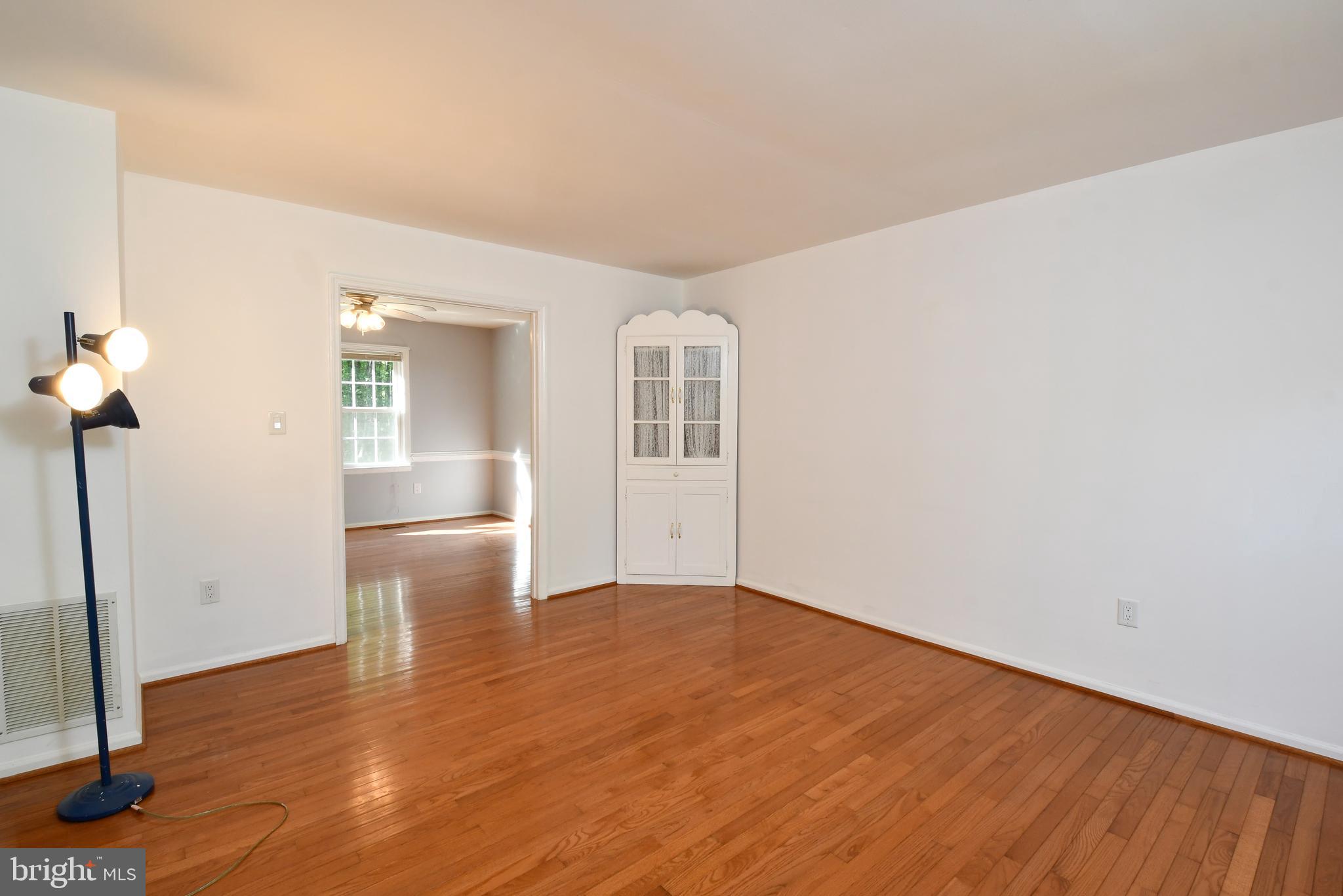 SUTTERS WOODS - Residential