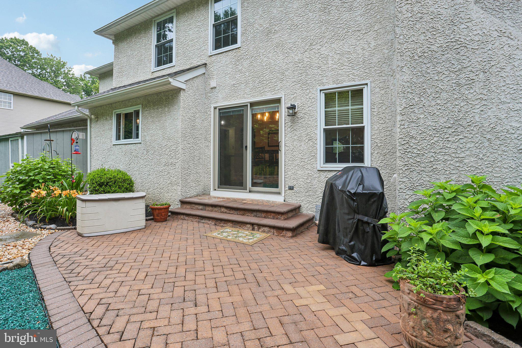 GARNET OAKS - Residential