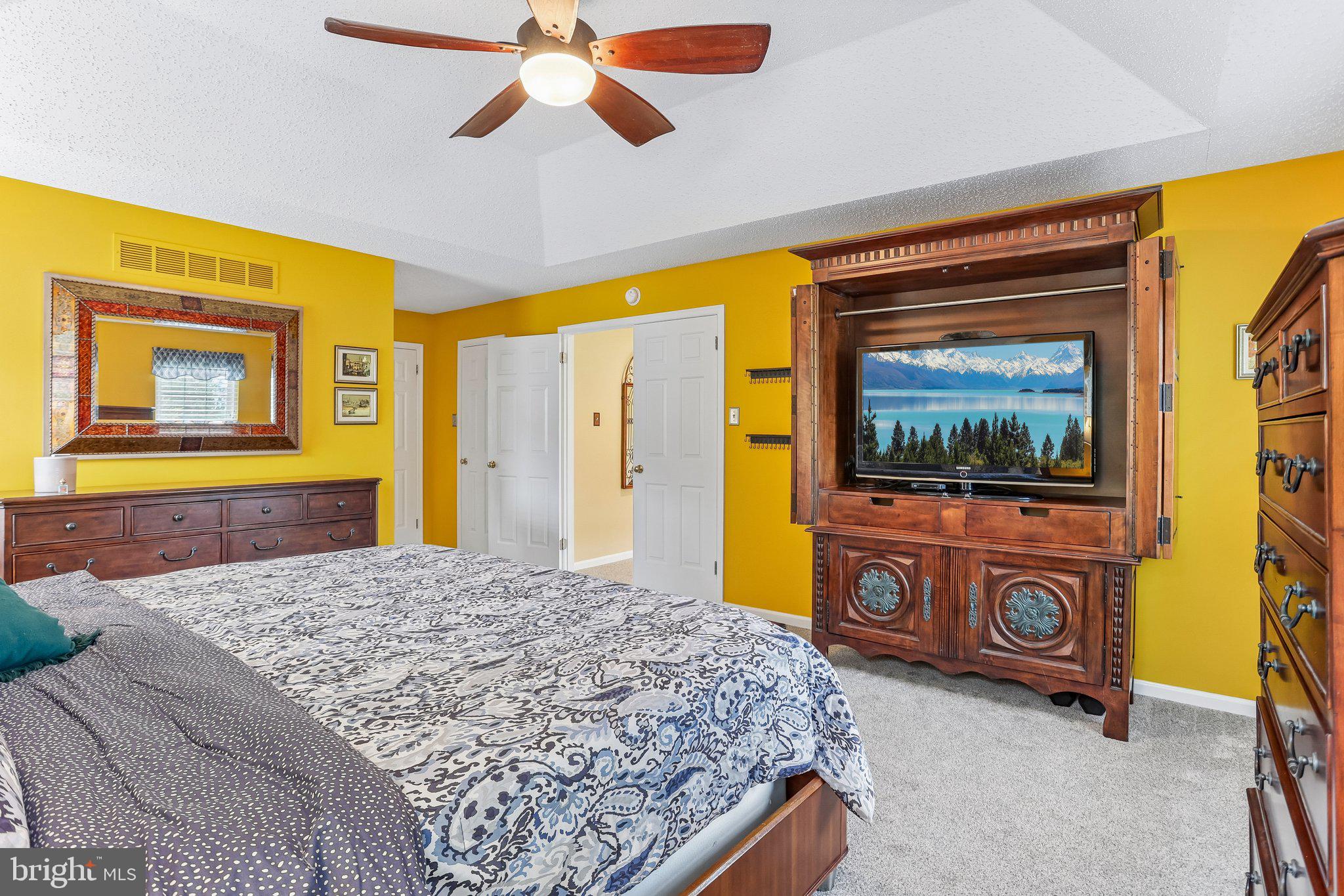 GARNET OAKS - Residential