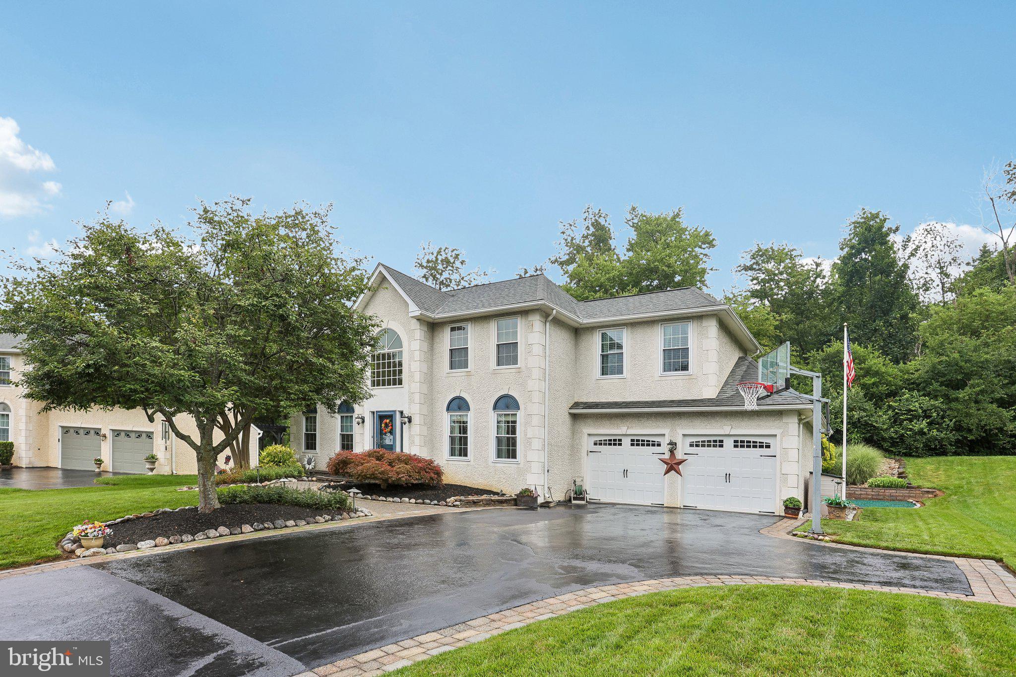 GARNET OAKS - Residential