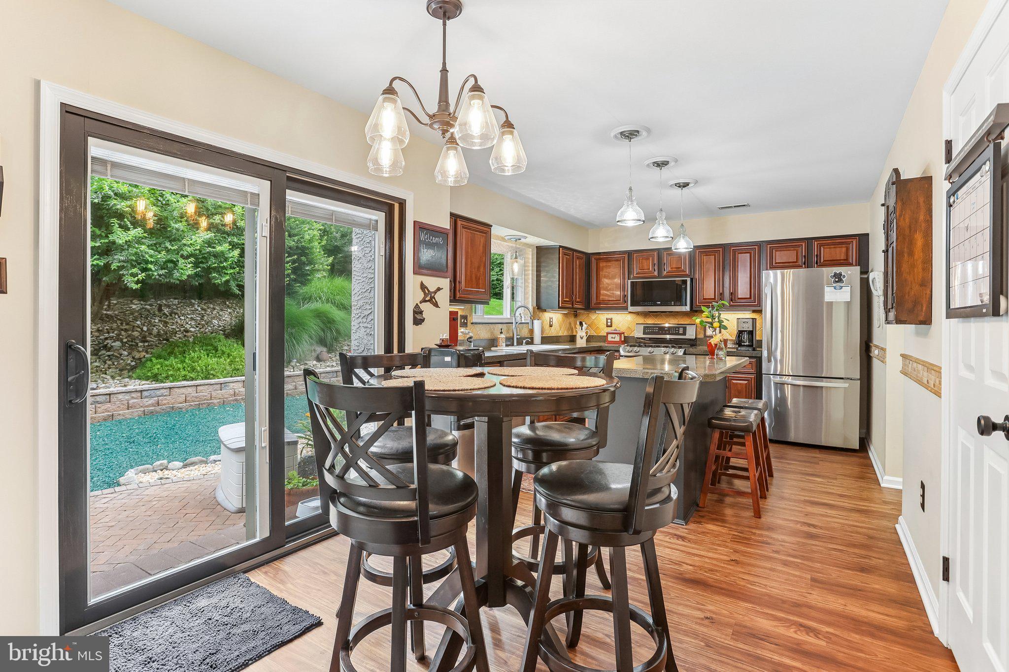 GARNET OAKS - Residential