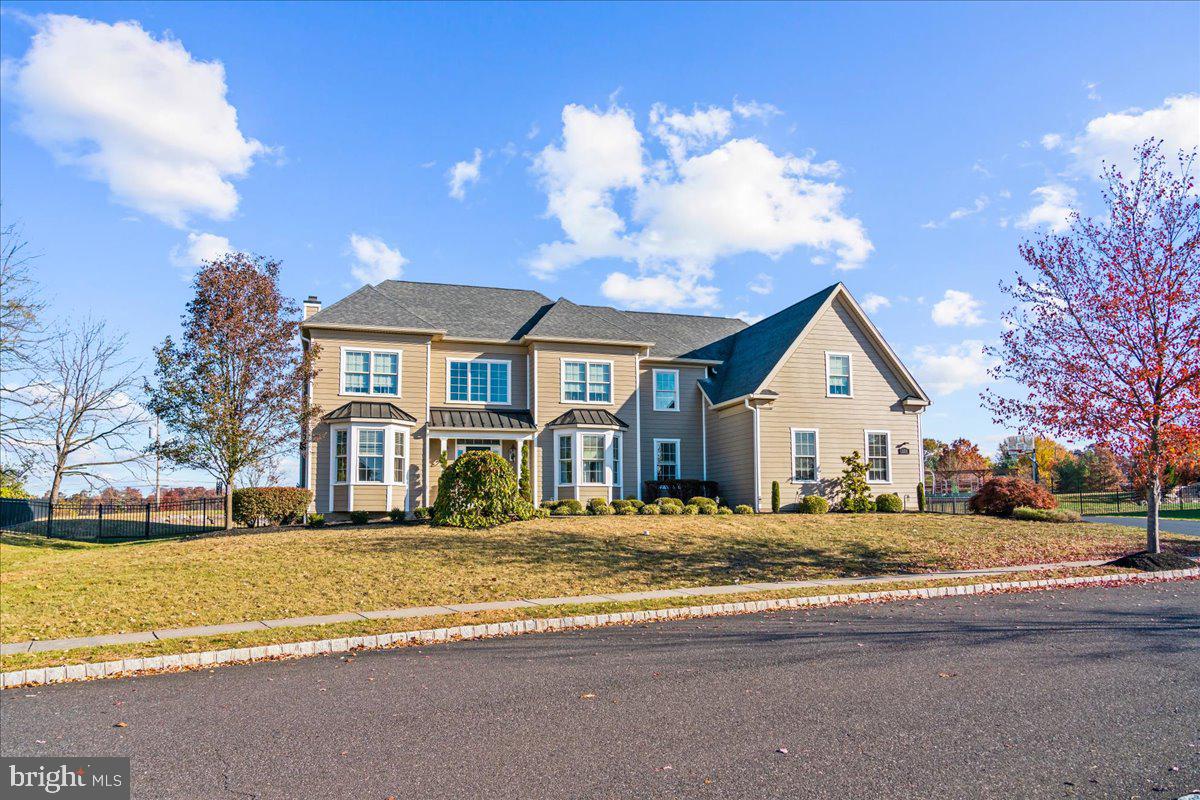 COUNTRY CLUB ESTS - Residential