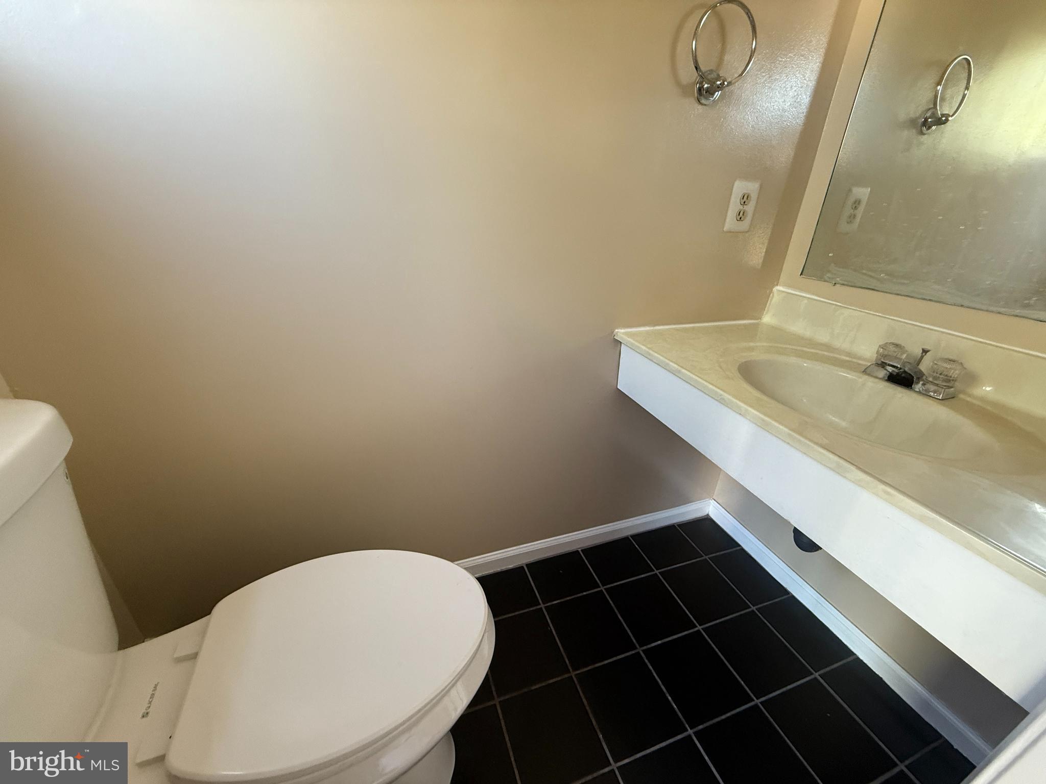 WINDING BROOK - Residential Lease