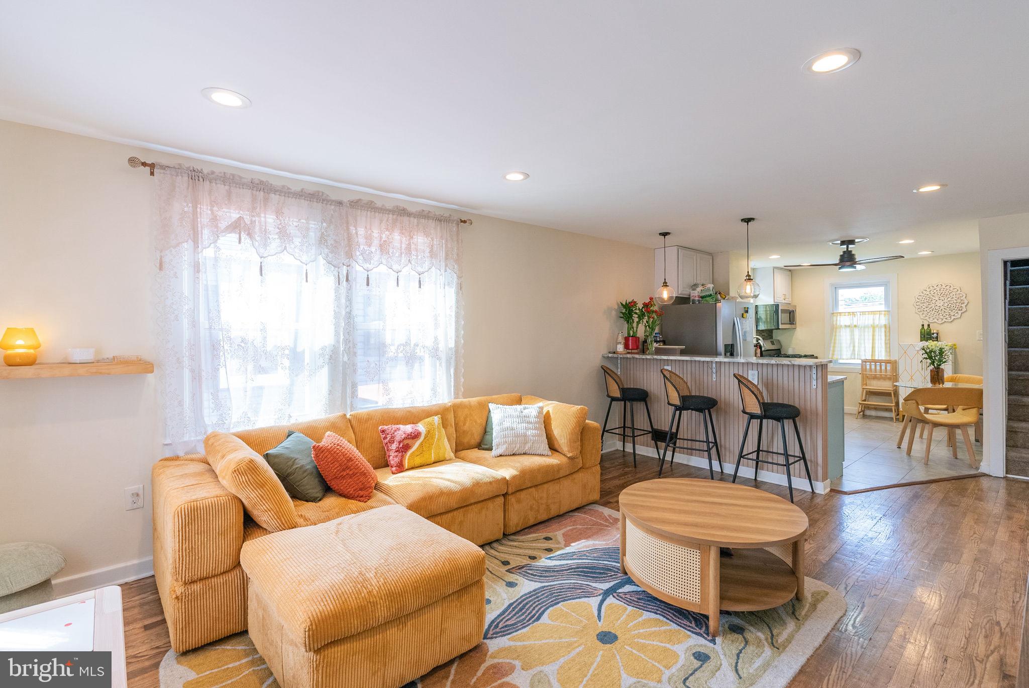 MAPLE RIDGE - Residential