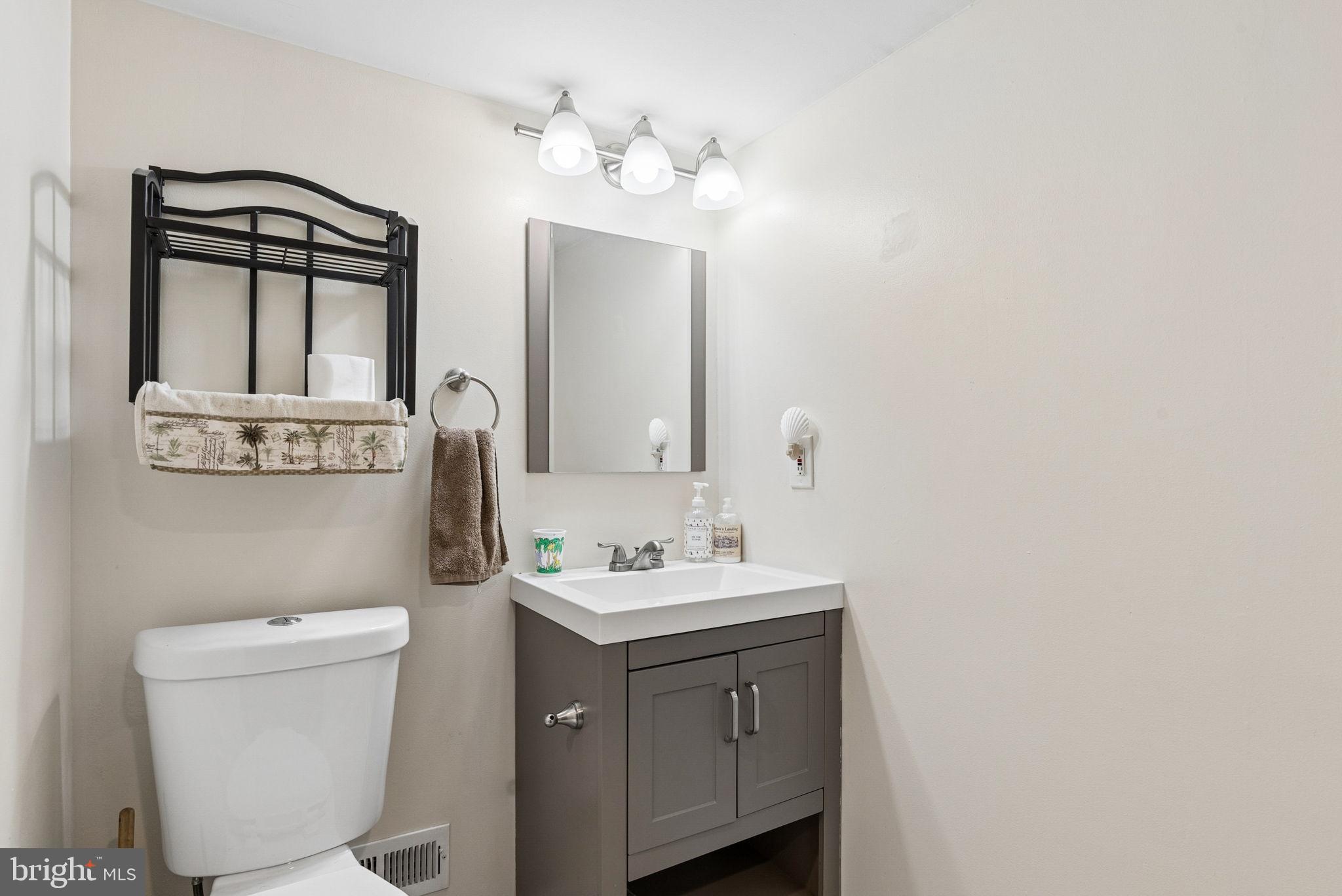 MAPLE RIDGE - Residential