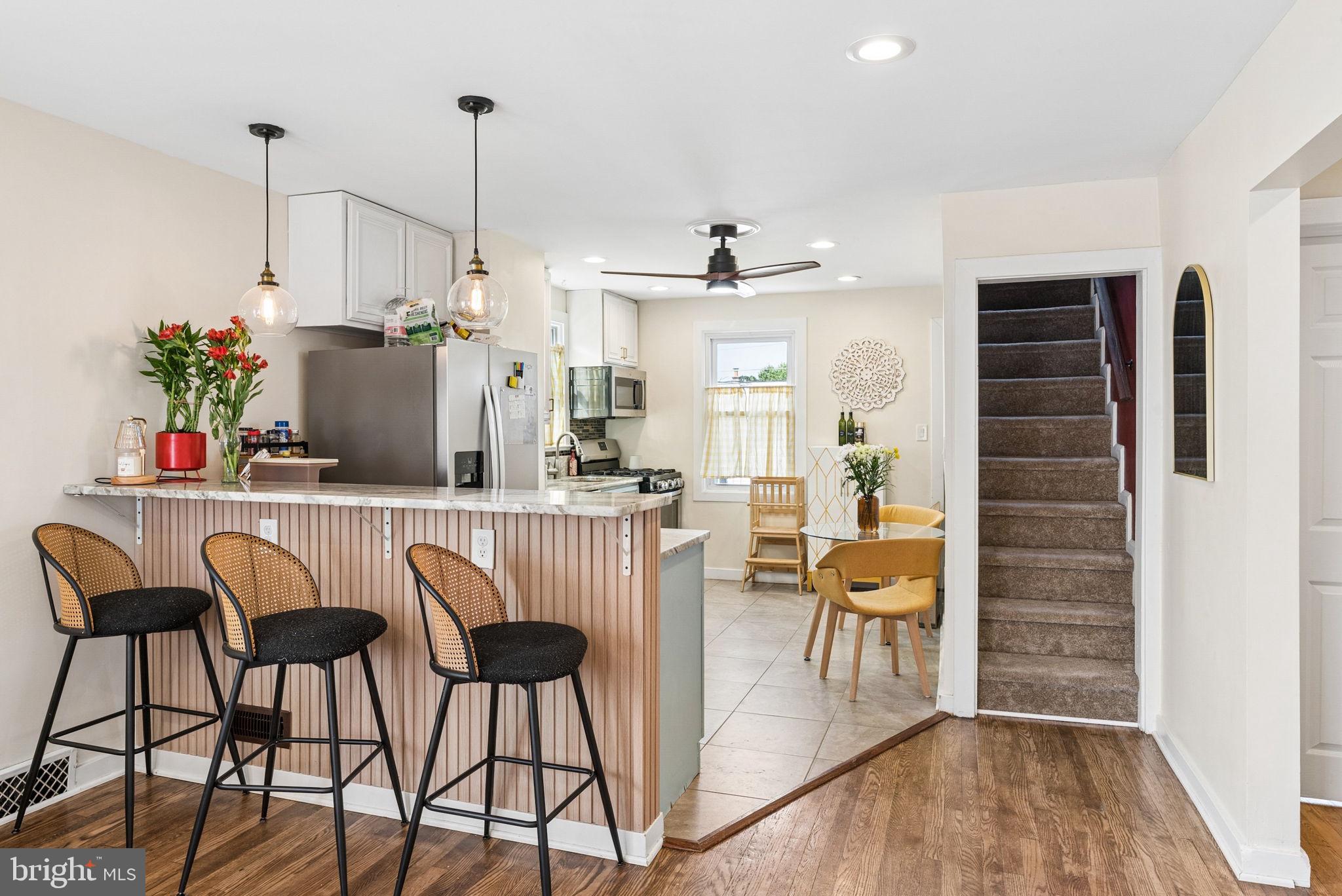 MAPLE RIDGE - Residential