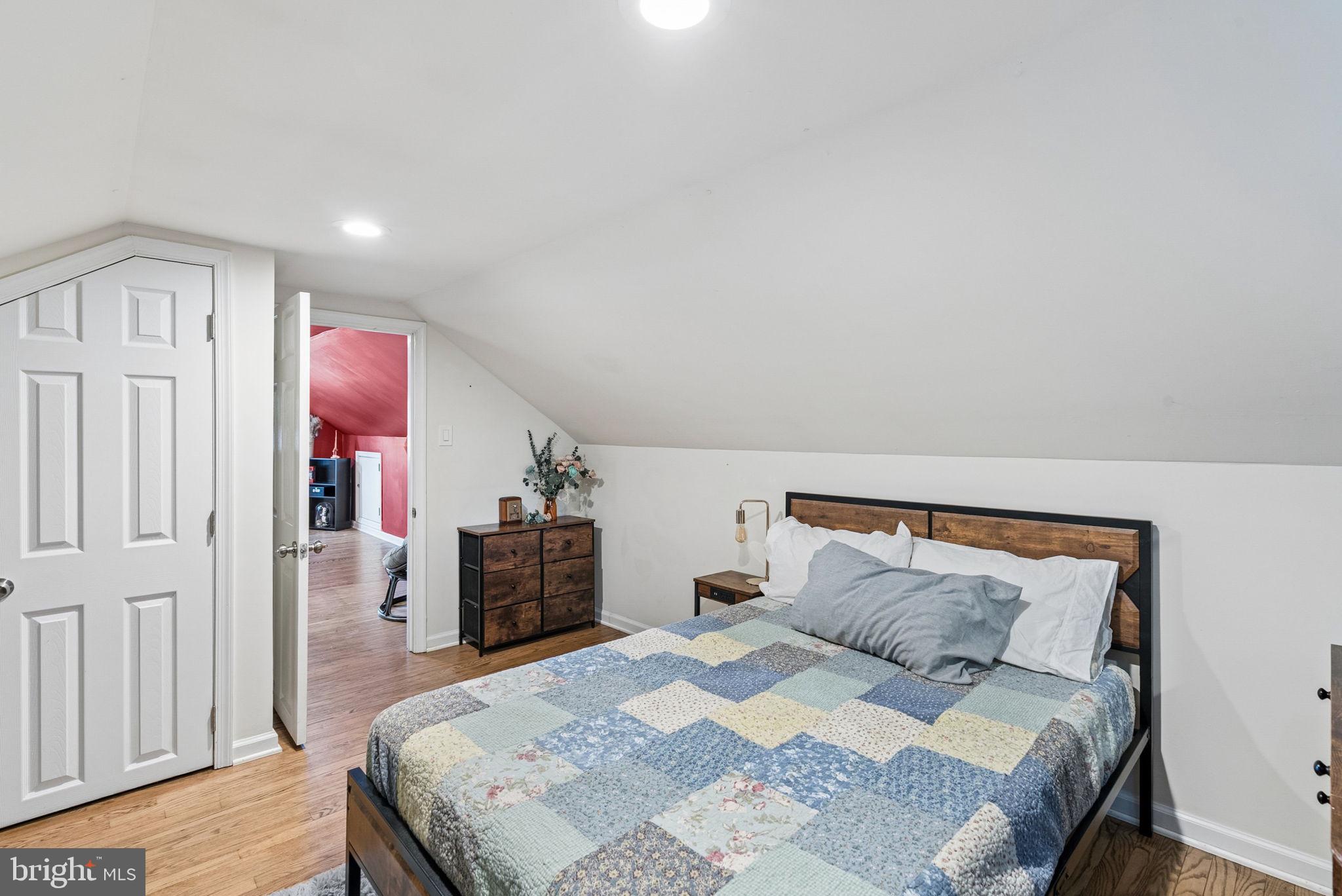 MAPLE RIDGE - Residential