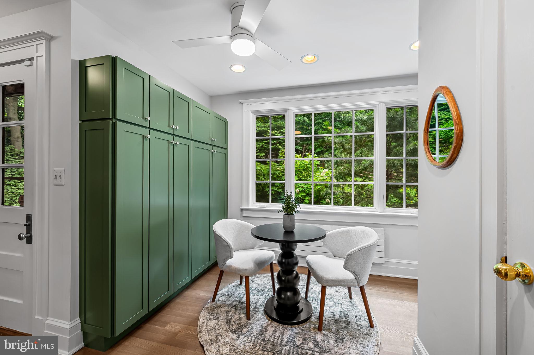 ROLAND PARK - Residential