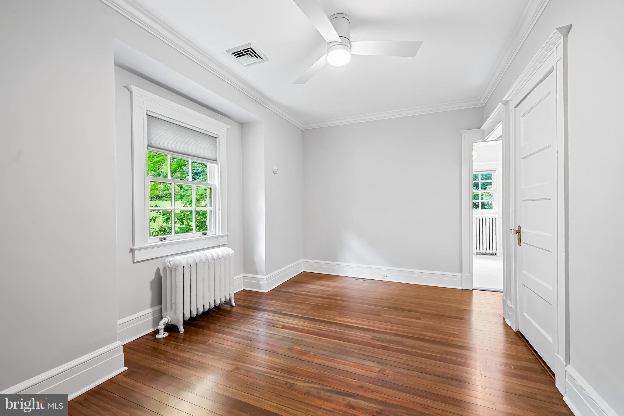 ROLAND PARK - Residential