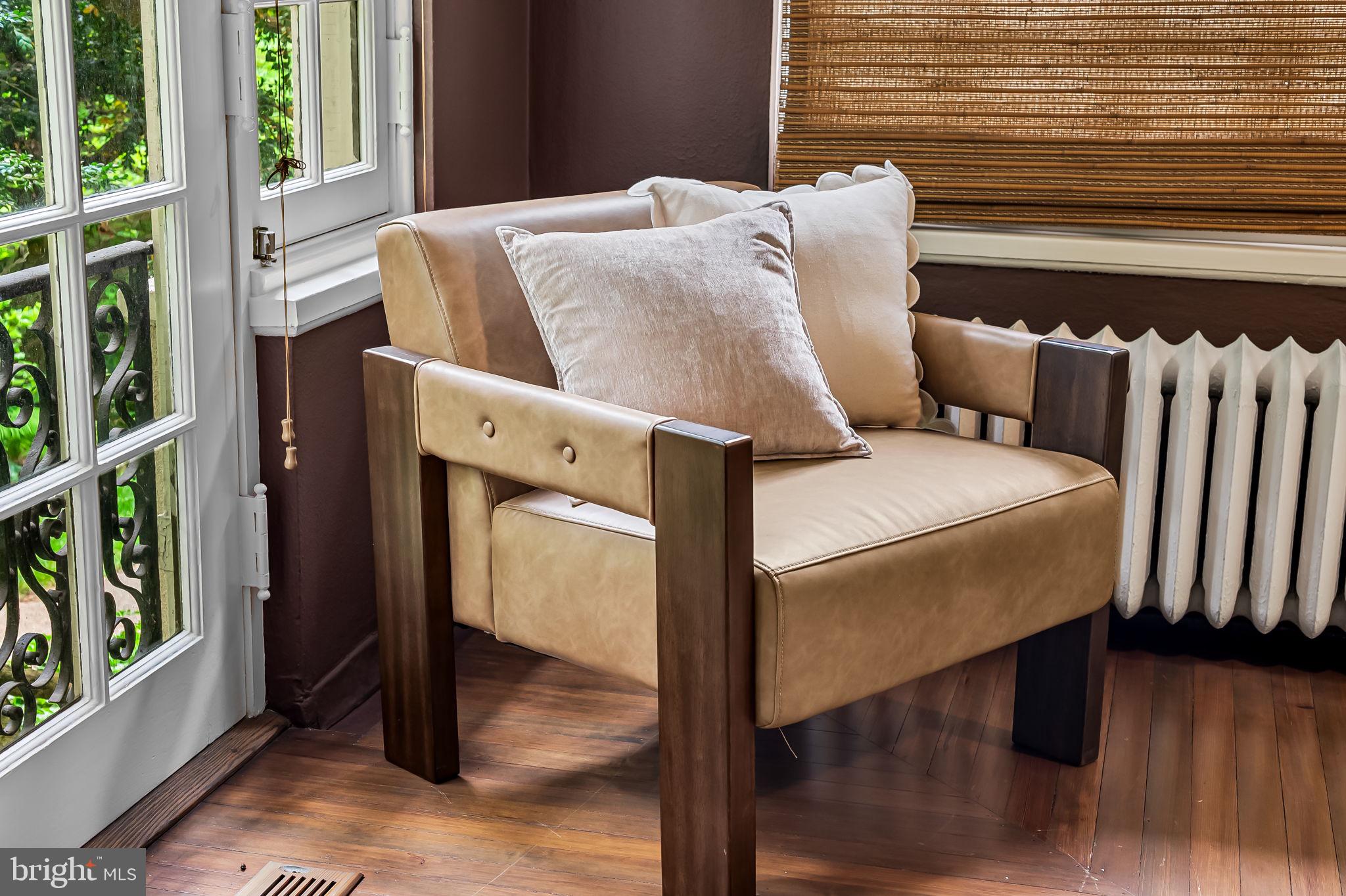 ROLAND PARK - Residential